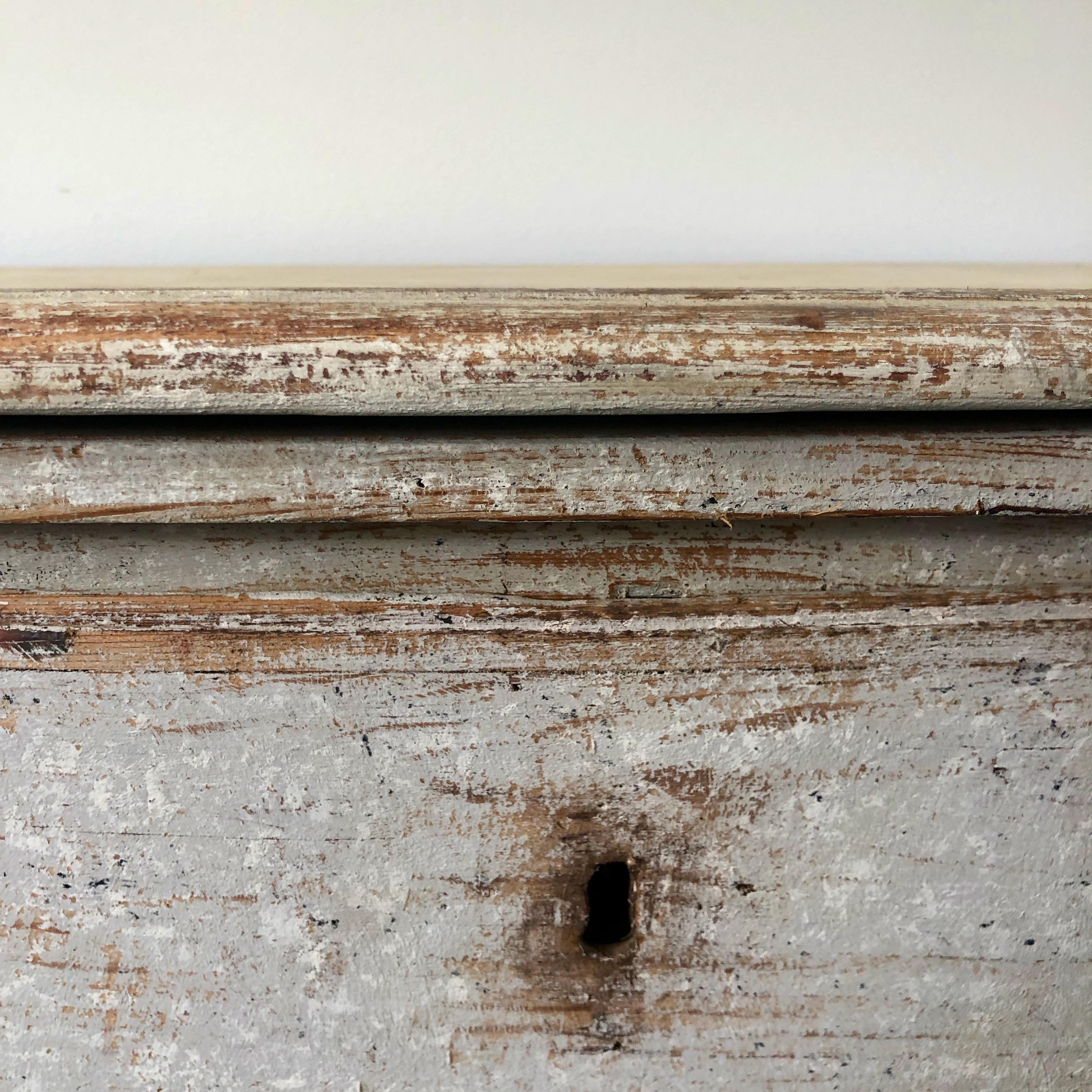 18th Century Swedish Period Rococo Chest of Drawers 3