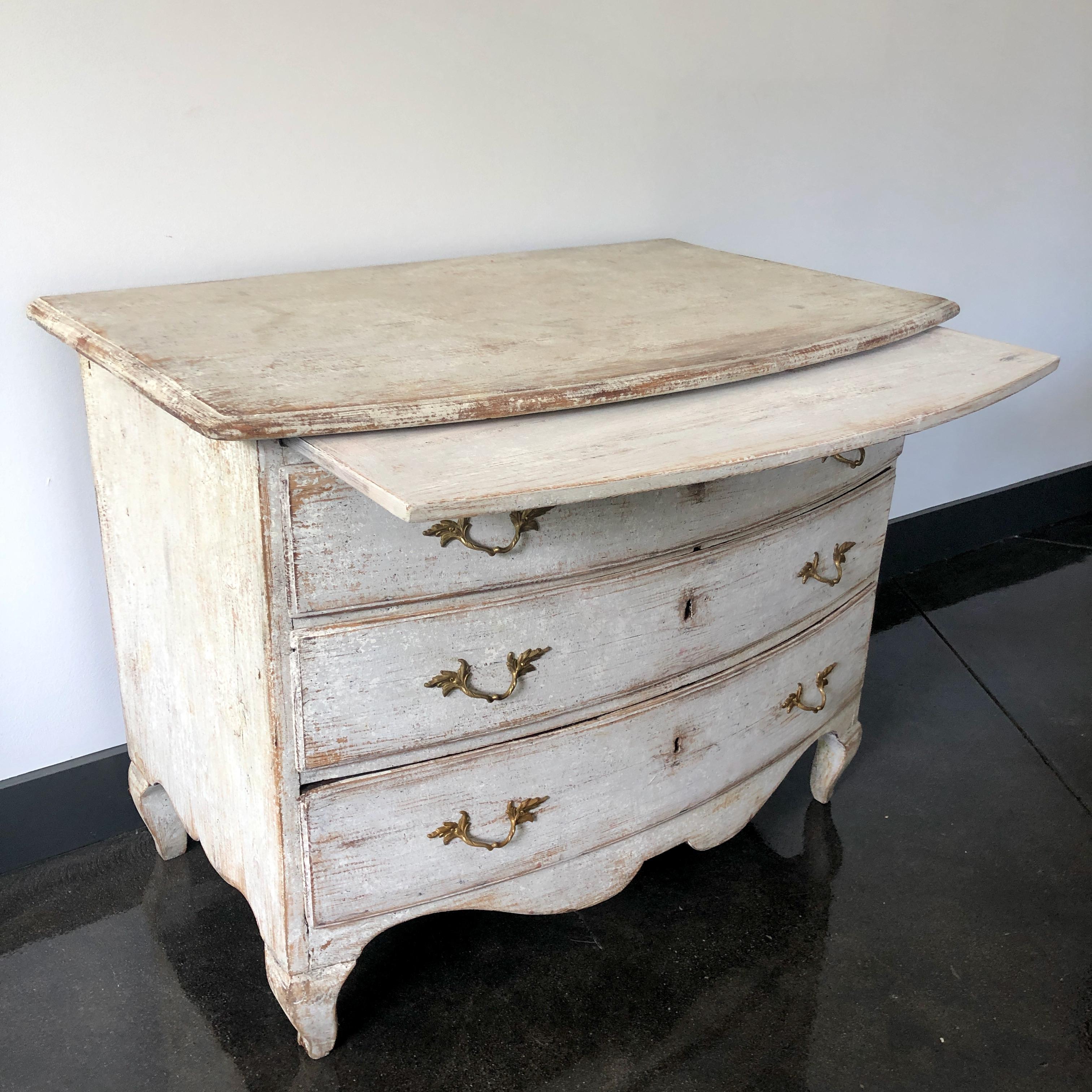18th Century and Earlier 18th Century Swedish Period Rococo Chest of Drawers