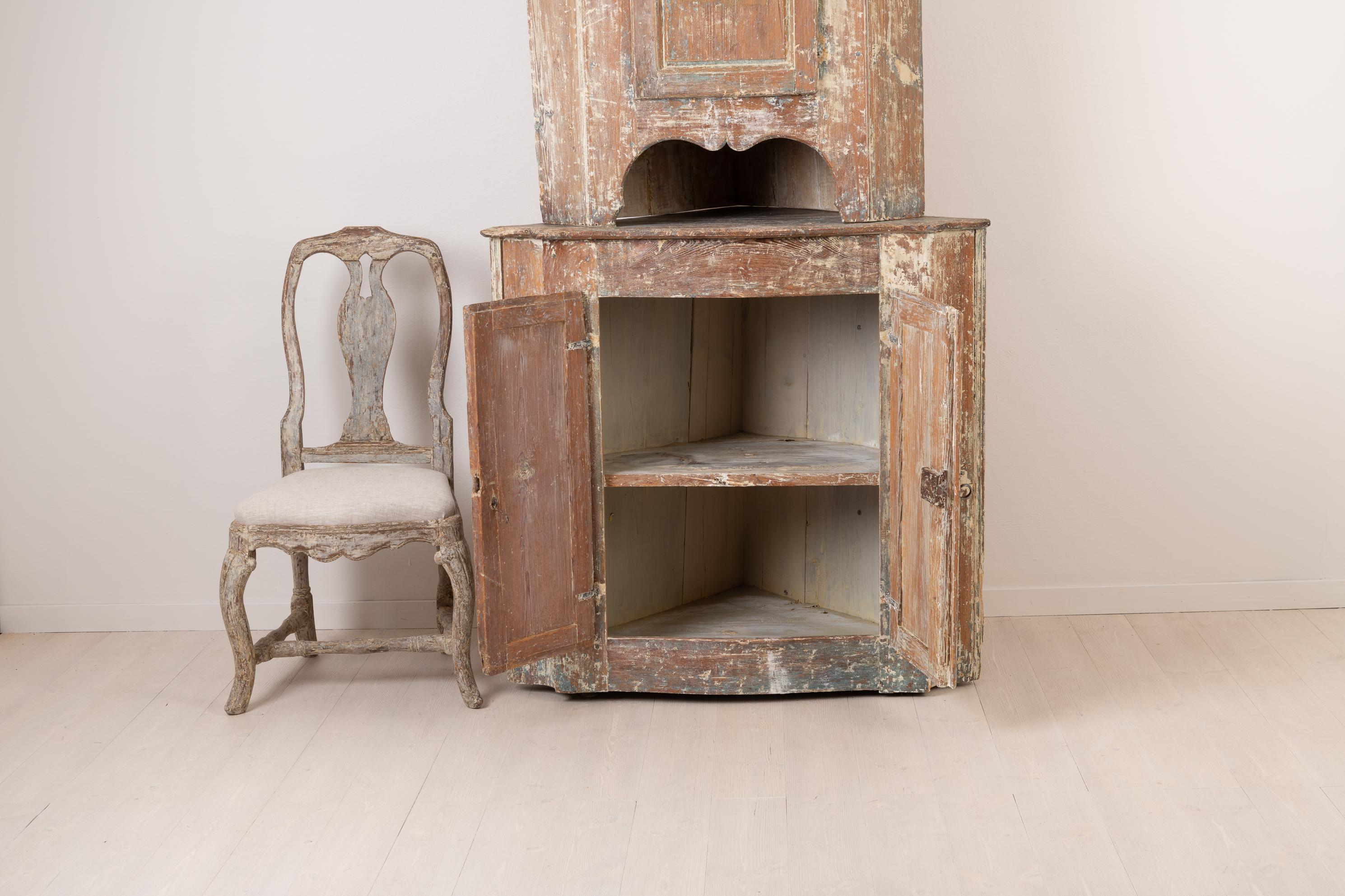 18th Century Swedish Pine Rococo Corner Cabinet 2