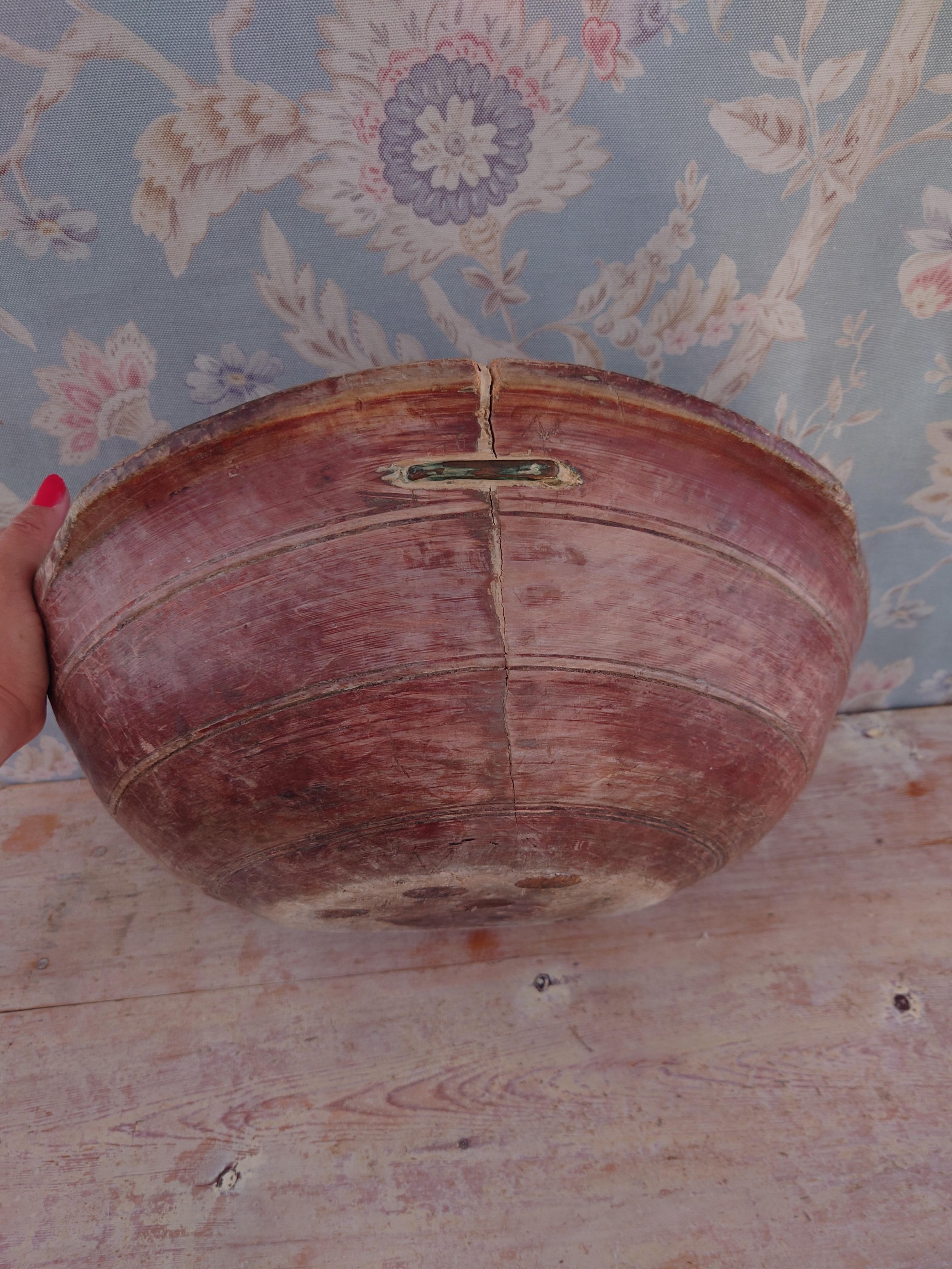 19th Century 18th Century Swedish Primitive Organic Wooden Bowl with Original Paint For Sale