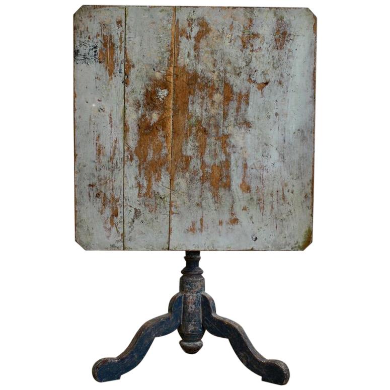 18th Century Swedish Provincial Rococo Tilt-Top Table For Sale