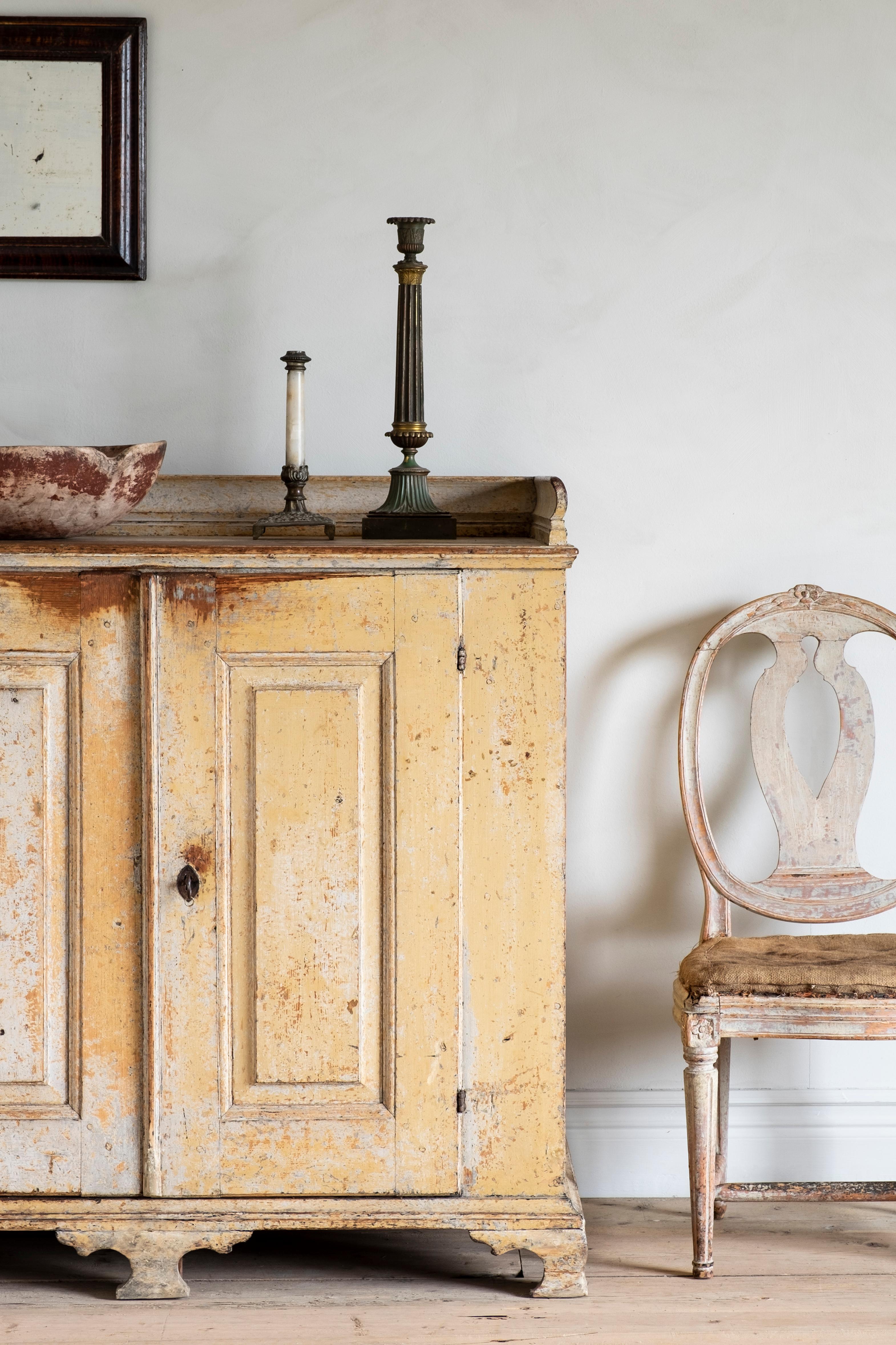 Hand-Painted 18th Century Swedish Rococo Buffet  For Sale
