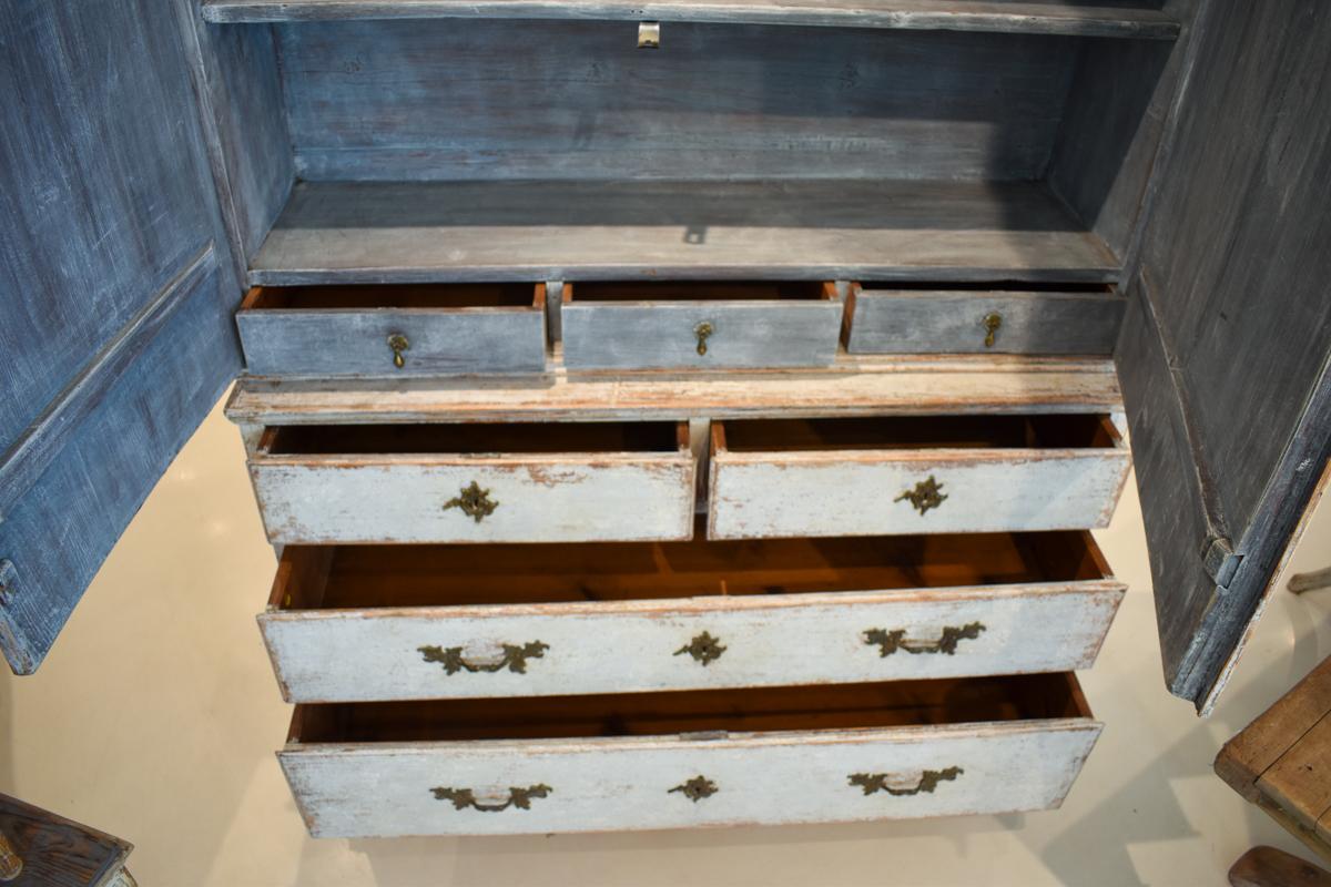 18th Century Swedish Rococo Cabinet or Buffet deux Corps - Pale Blue/Grey 8
