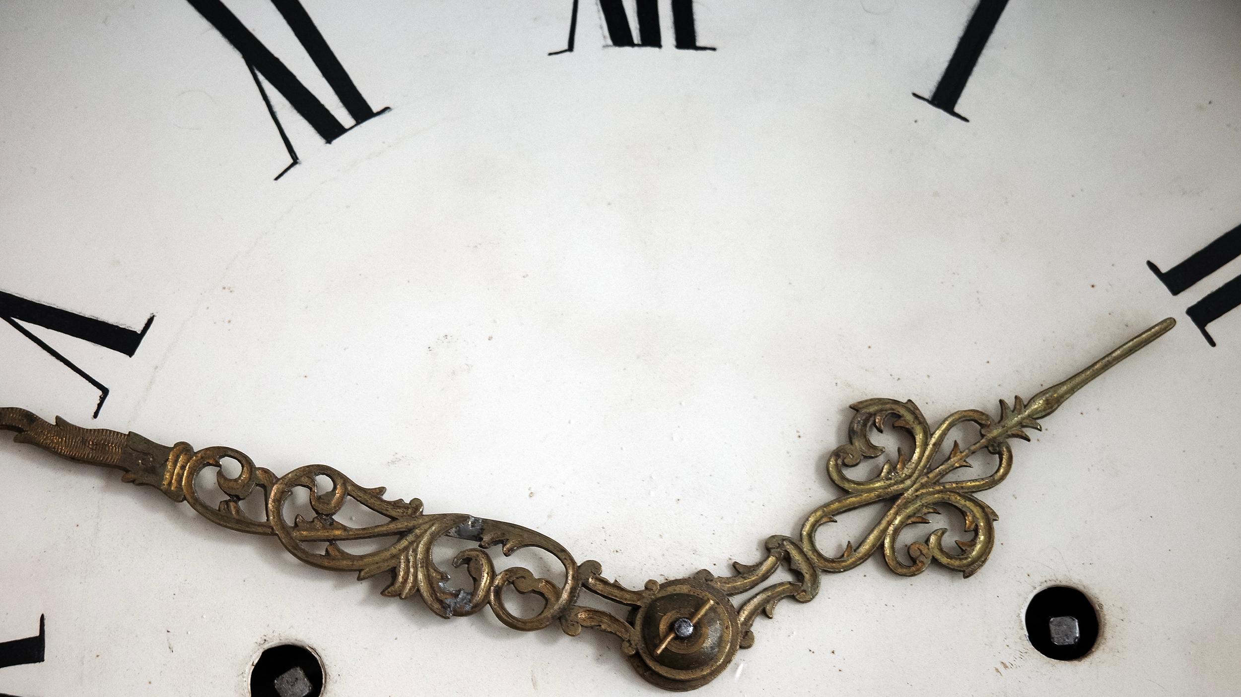 18th Century Swedish Rococo Clock In Good Condition For Sale In Allerum, SE