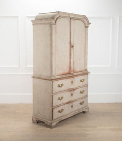 18th Century Swedish Rococo Cupboard-on-Chest