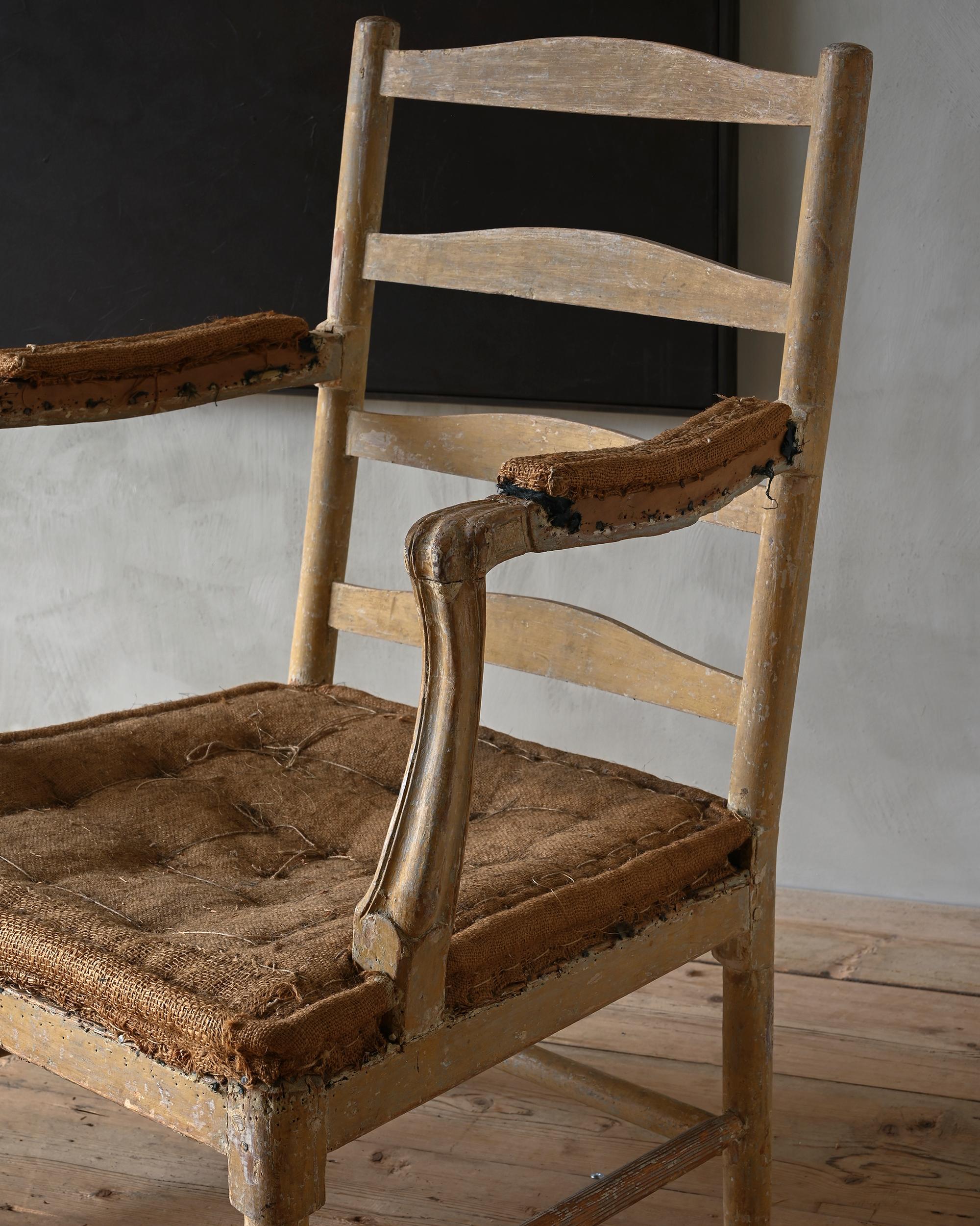 Schwedischer Rokoko Gripsholm-Sessel aus dem 18. Jahrhundert  (Handgefertigt) im Angebot