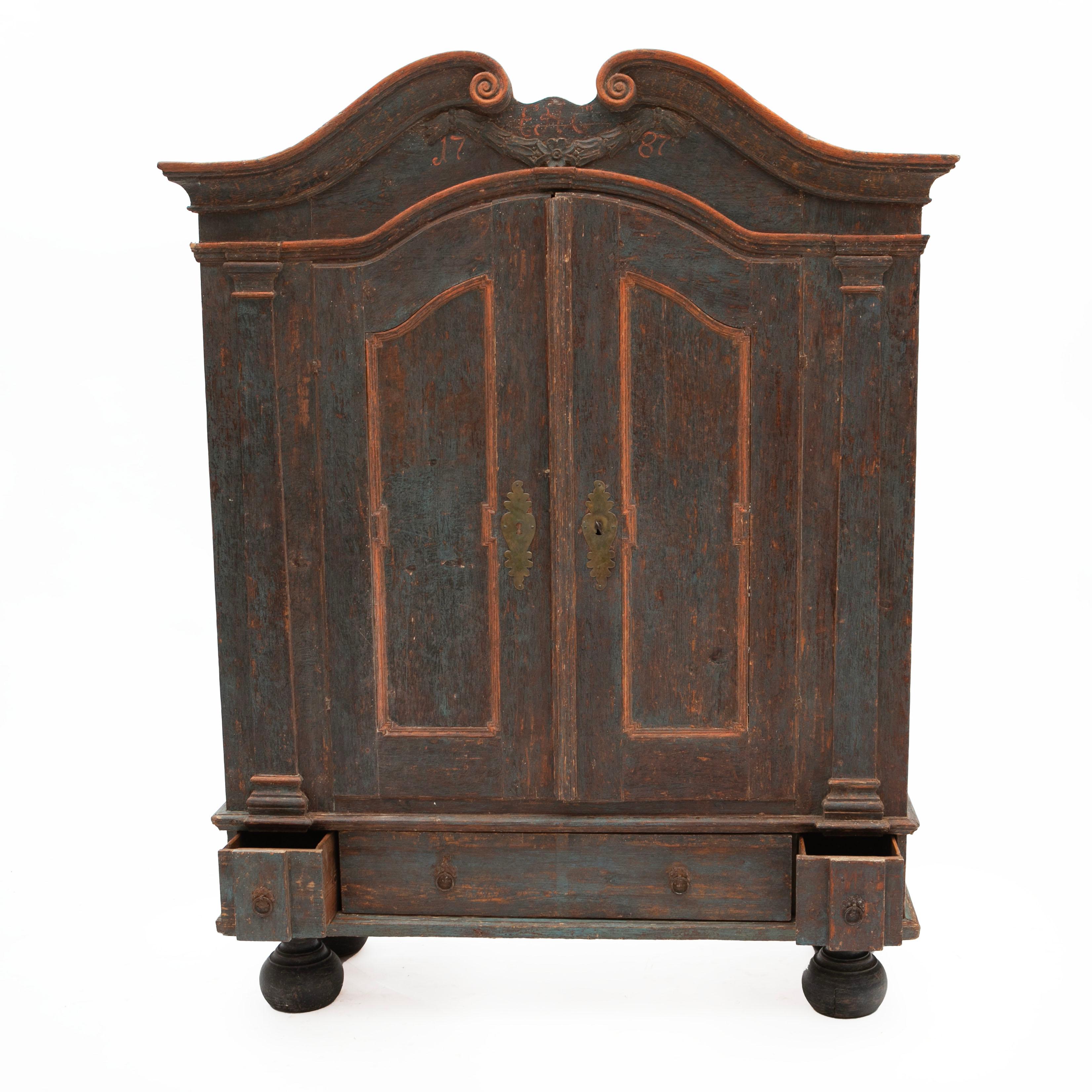 Hand-Painted 18th Century Painted Swedish Rococo Period Cabinet For Sale