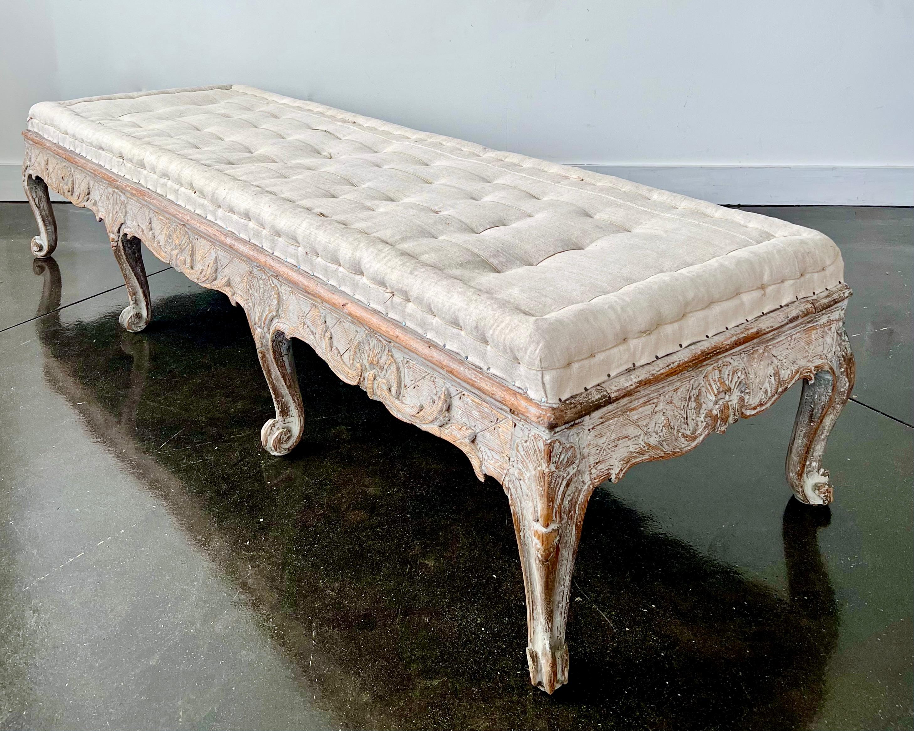 18th century Swedish Rococo Period Long Sofa Bench 1760 In Good Condition For Sale In Charleston, SC