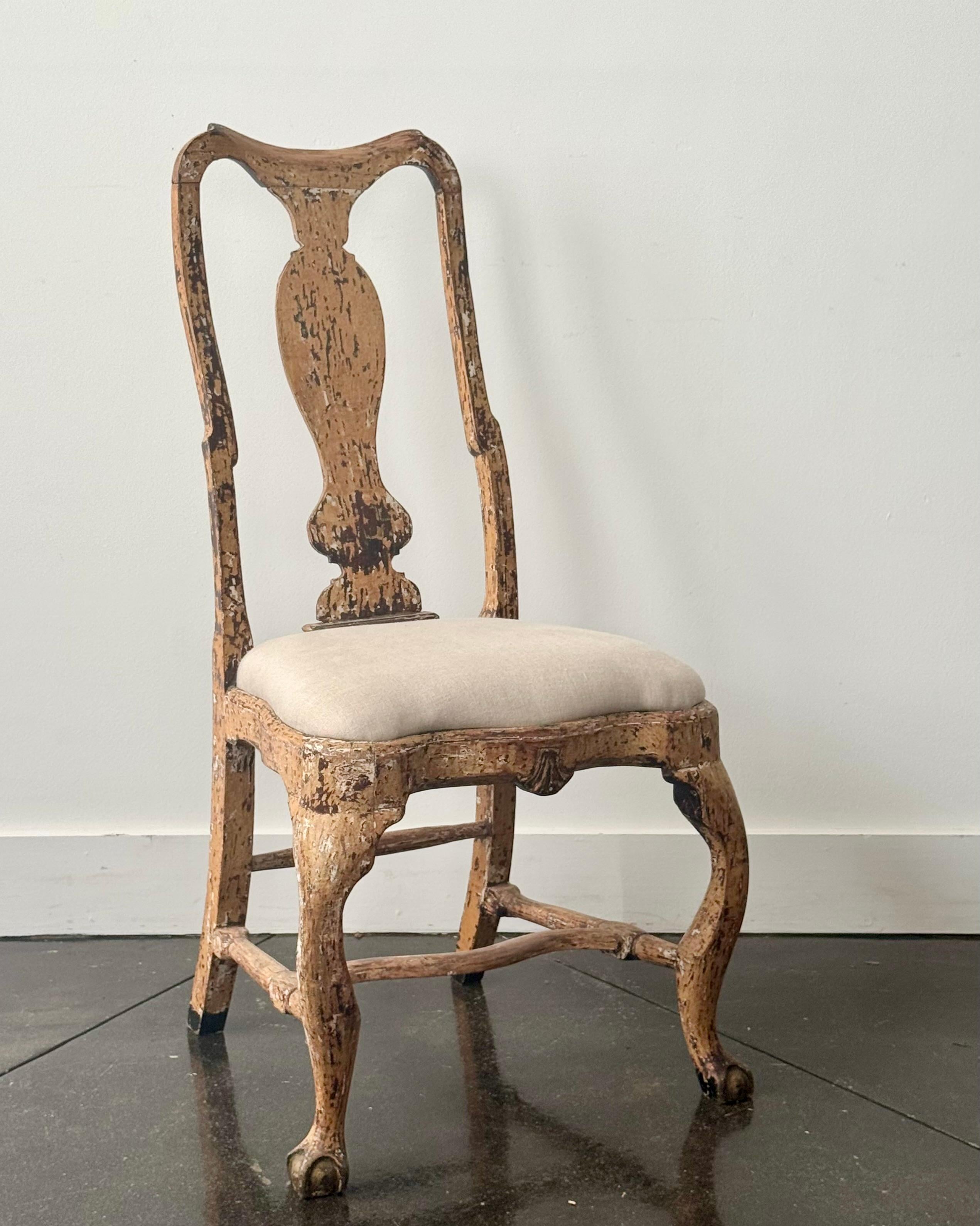 Suédois XVIIIe siècle Rococo suédois  Chaise peinte d'époque en vente