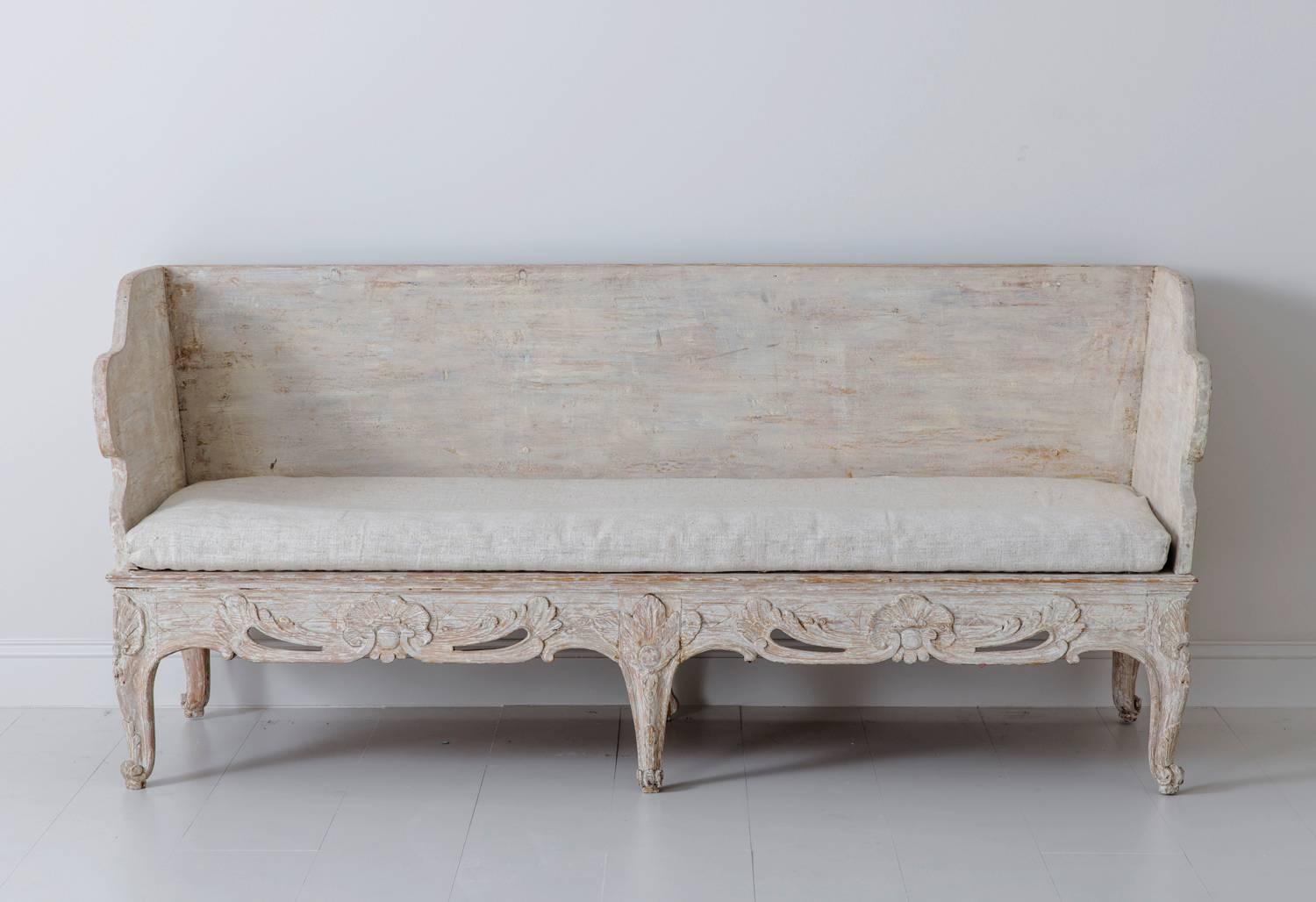 18th Century Swedish Rococo Period Trag Sofa Bench in Original Paint 2