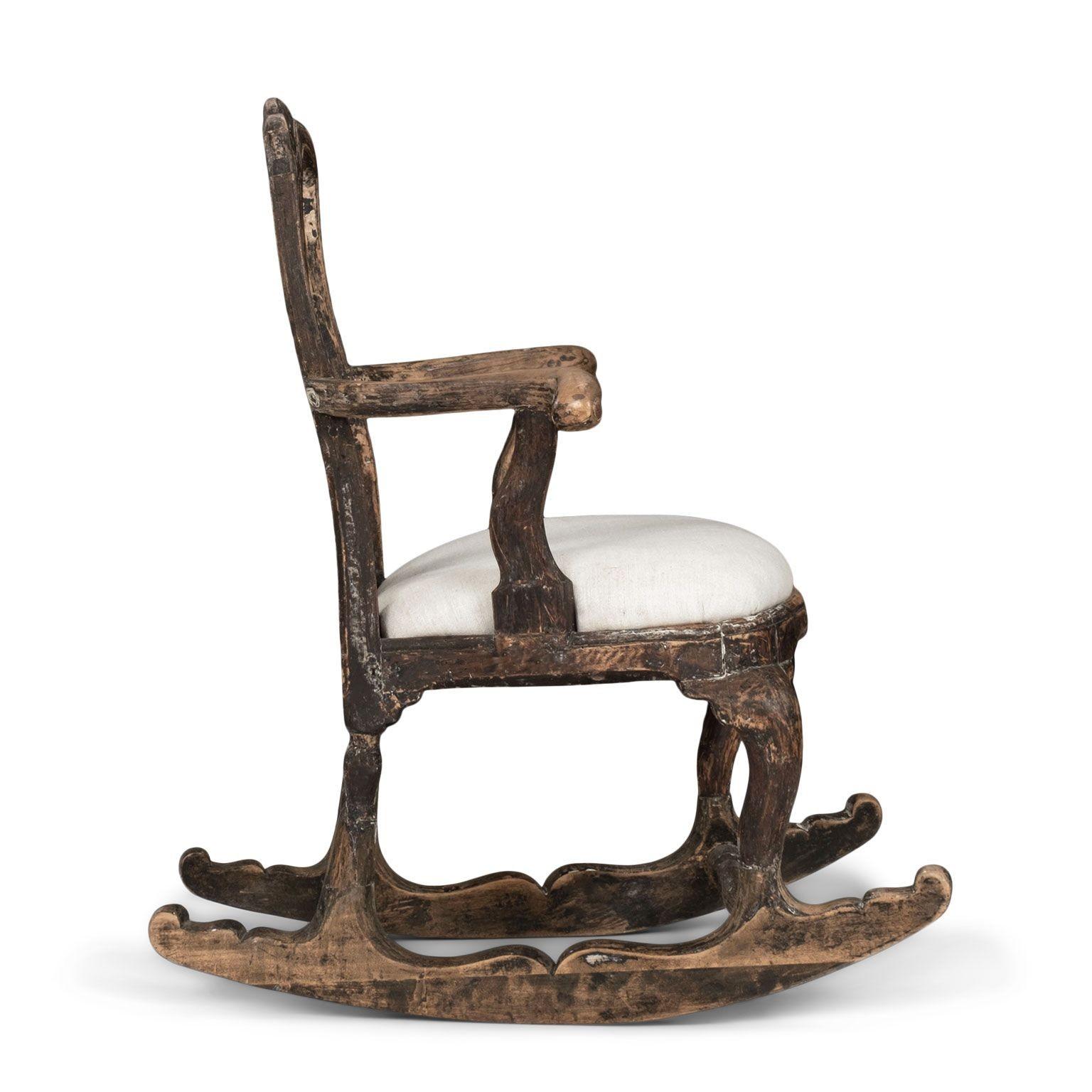 Lin Chaise à bascule rococo suédoise du 18ème siècle