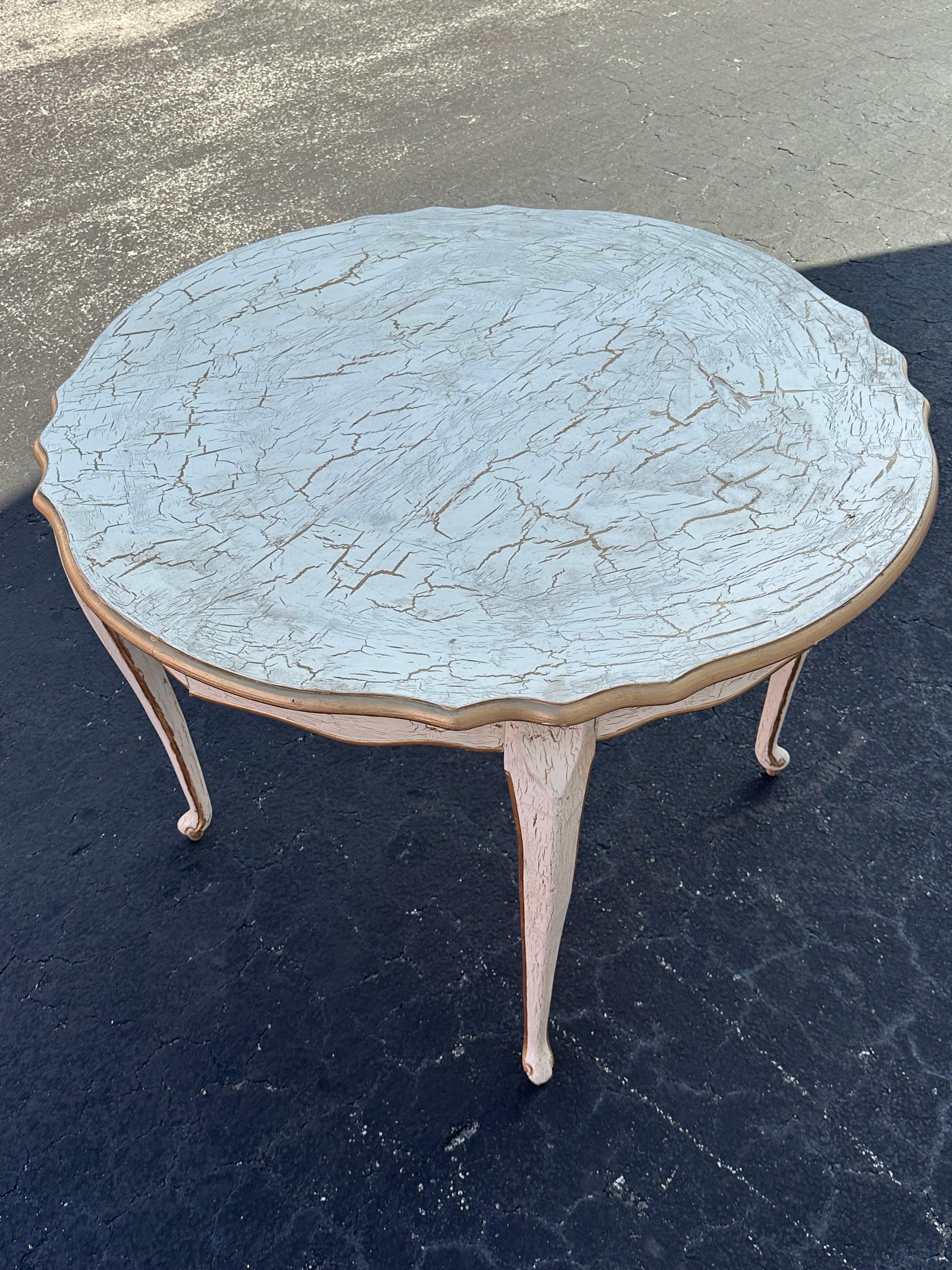 Table de 5 chaises de salle à manger rococo suédoises blanchies du 18ème siècle en vente 3