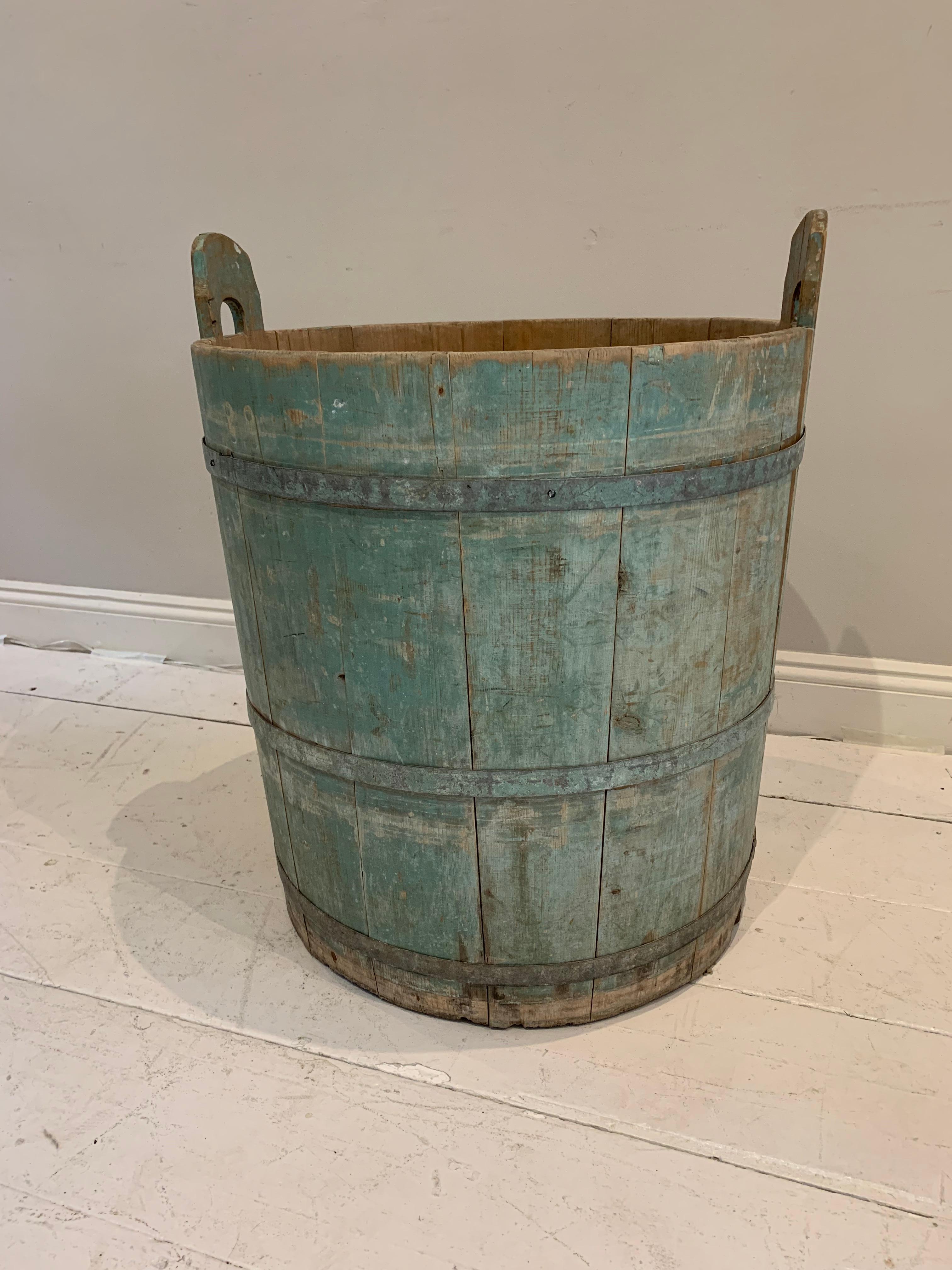 18th Century Swedish Rustic Pale Blue Painted Decorative Barrel with Handles In Distressed Condition For Sale In London, GB