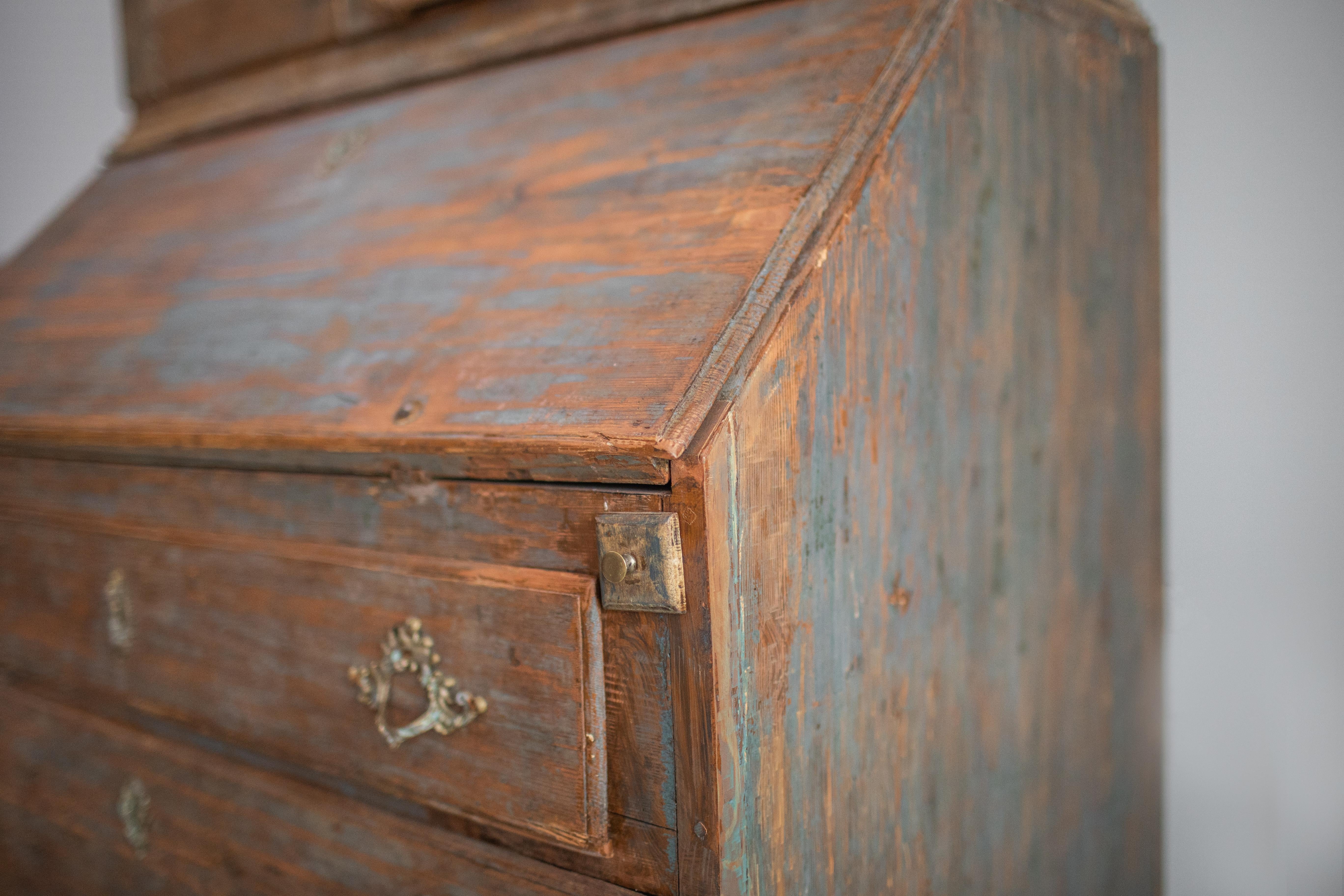 18th Century Swedish Secretary In Fair Condition In Madison, MS