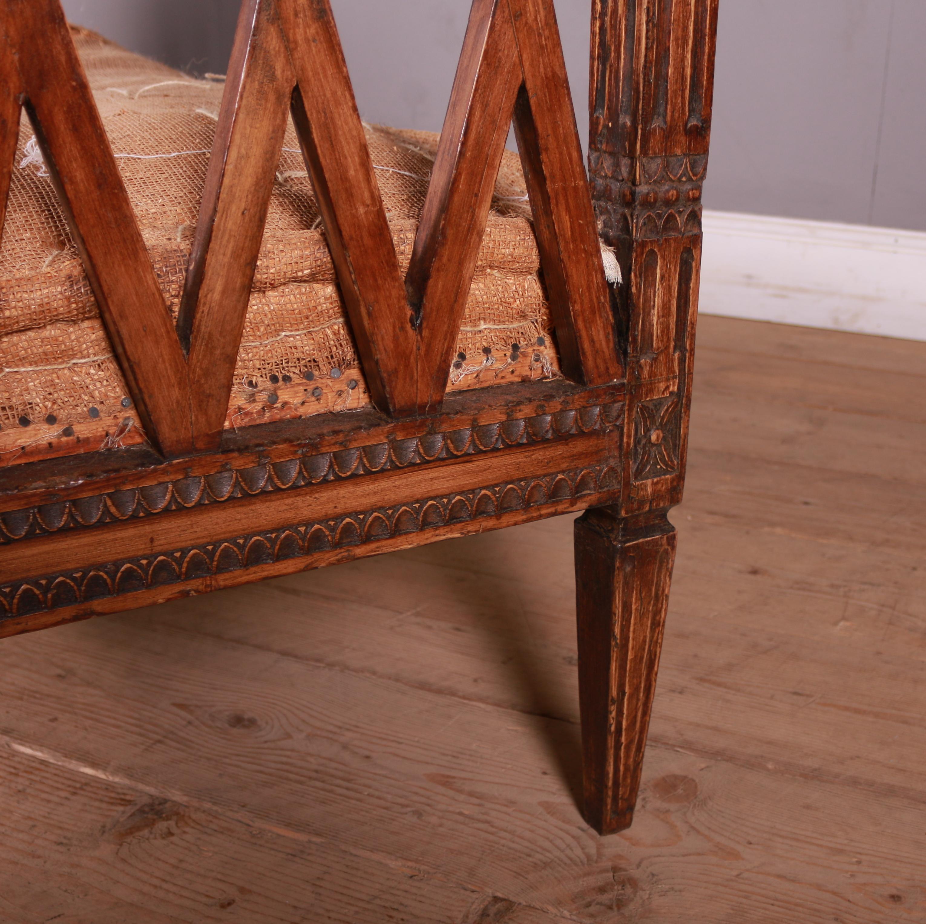 18th Century Swedish Settle In Good Condition In Leamington Spa, Warwickshire