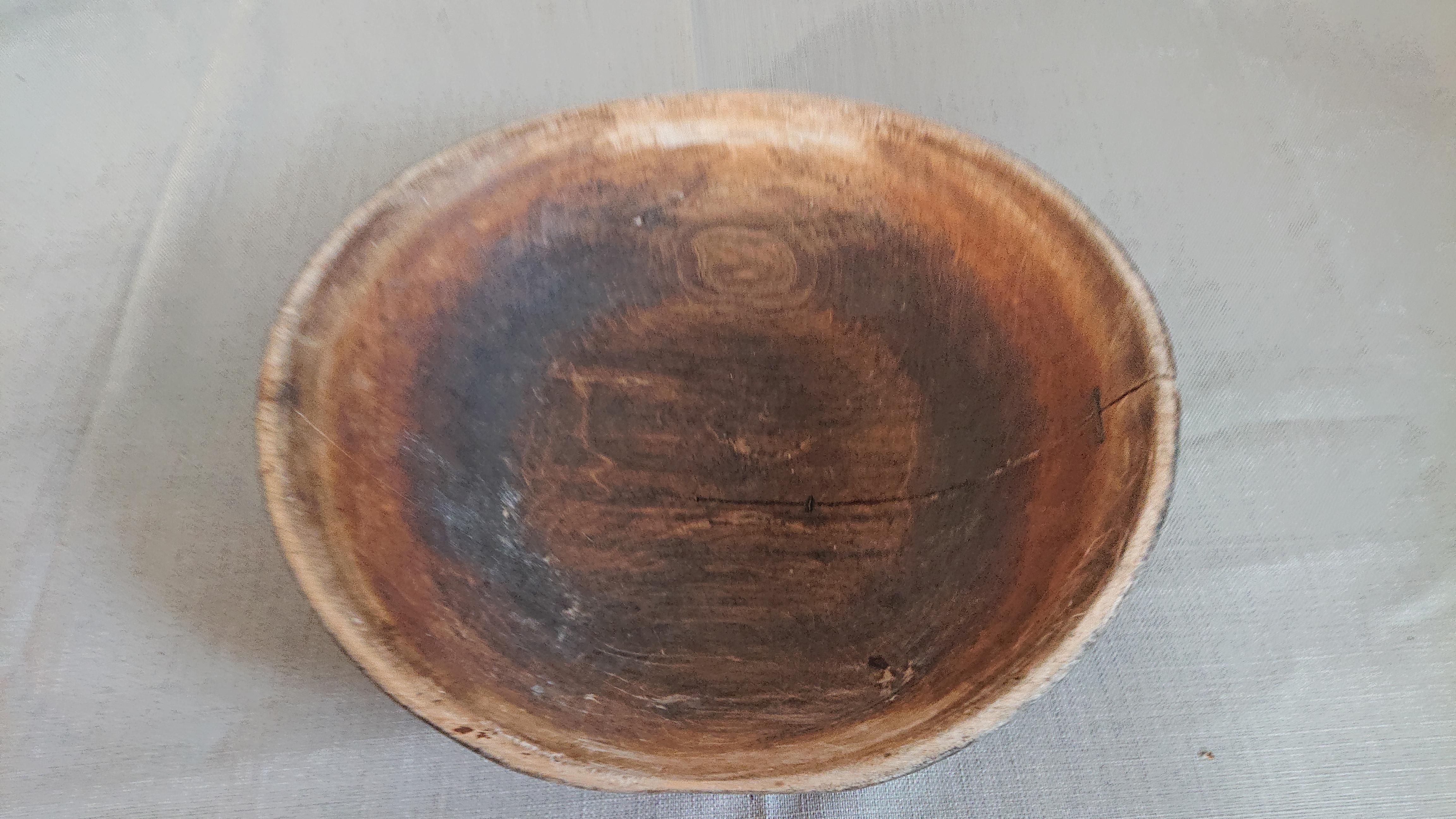 18th Century Swedish Wooden Bowl For Sale 7