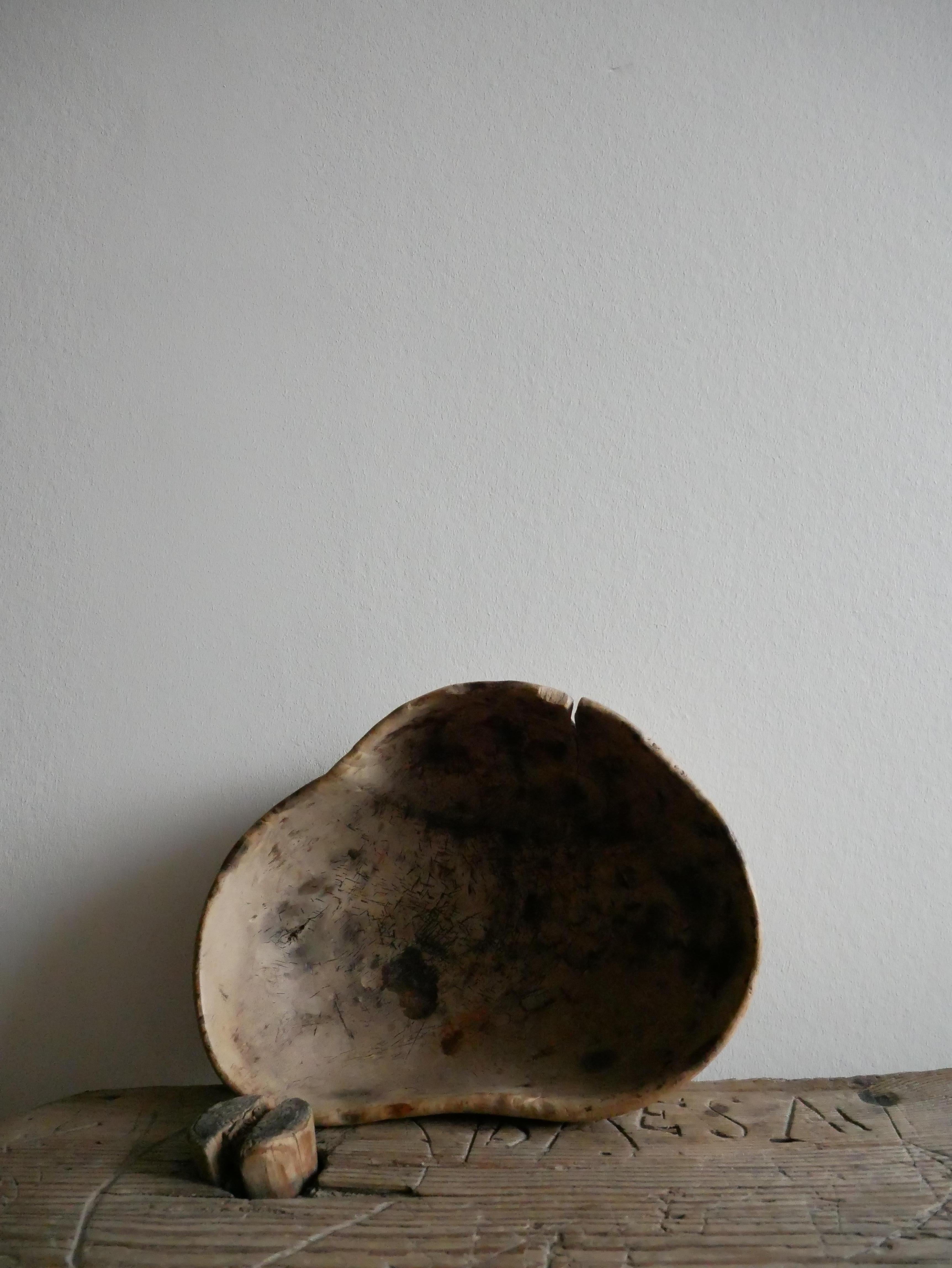 18th Century Swedish Wooden Bowl from 1785 In Good Condition In Farsta, SE