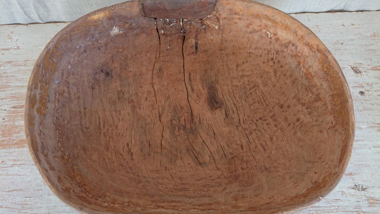 18th Century Swedish Wooden Bowl with Original Paint For Sale 2