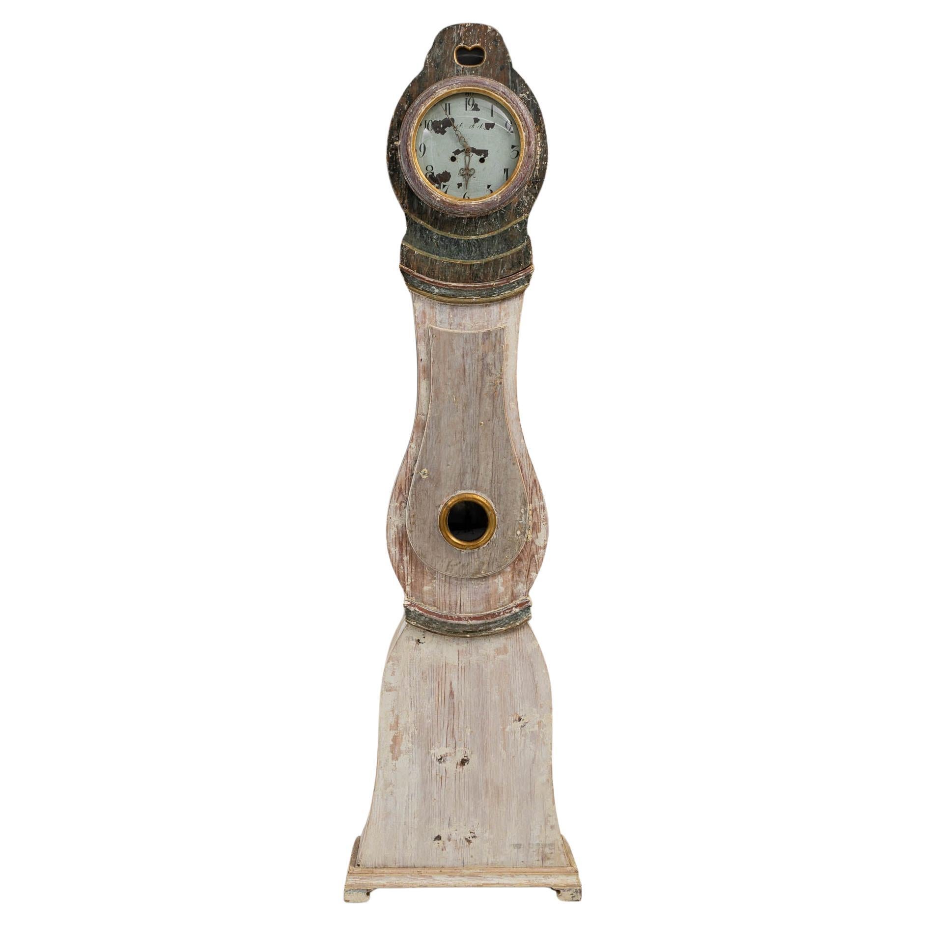 Horloge en bois suédoise du XVIIIe siècle en vente