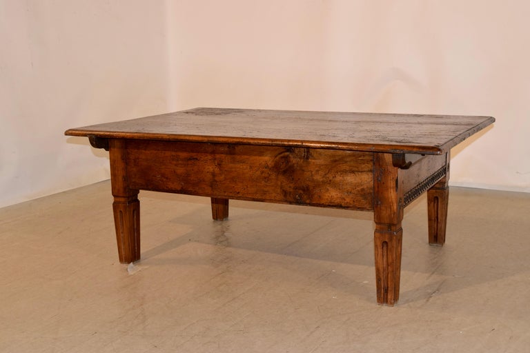 18th Century Swiss Coffee Table For Sale 4