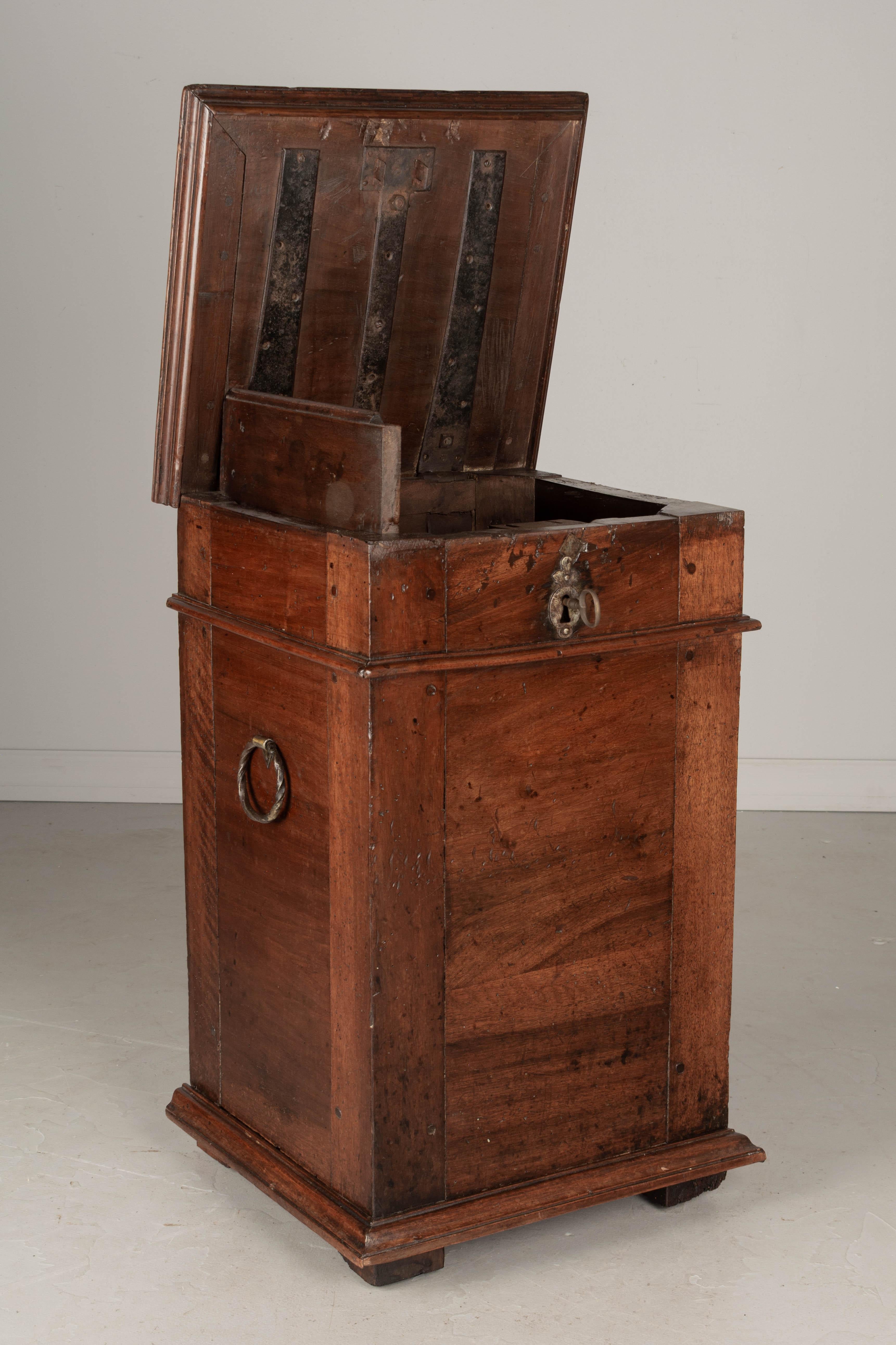 Country 18th Century Swiss Coffer Side Table For Sale