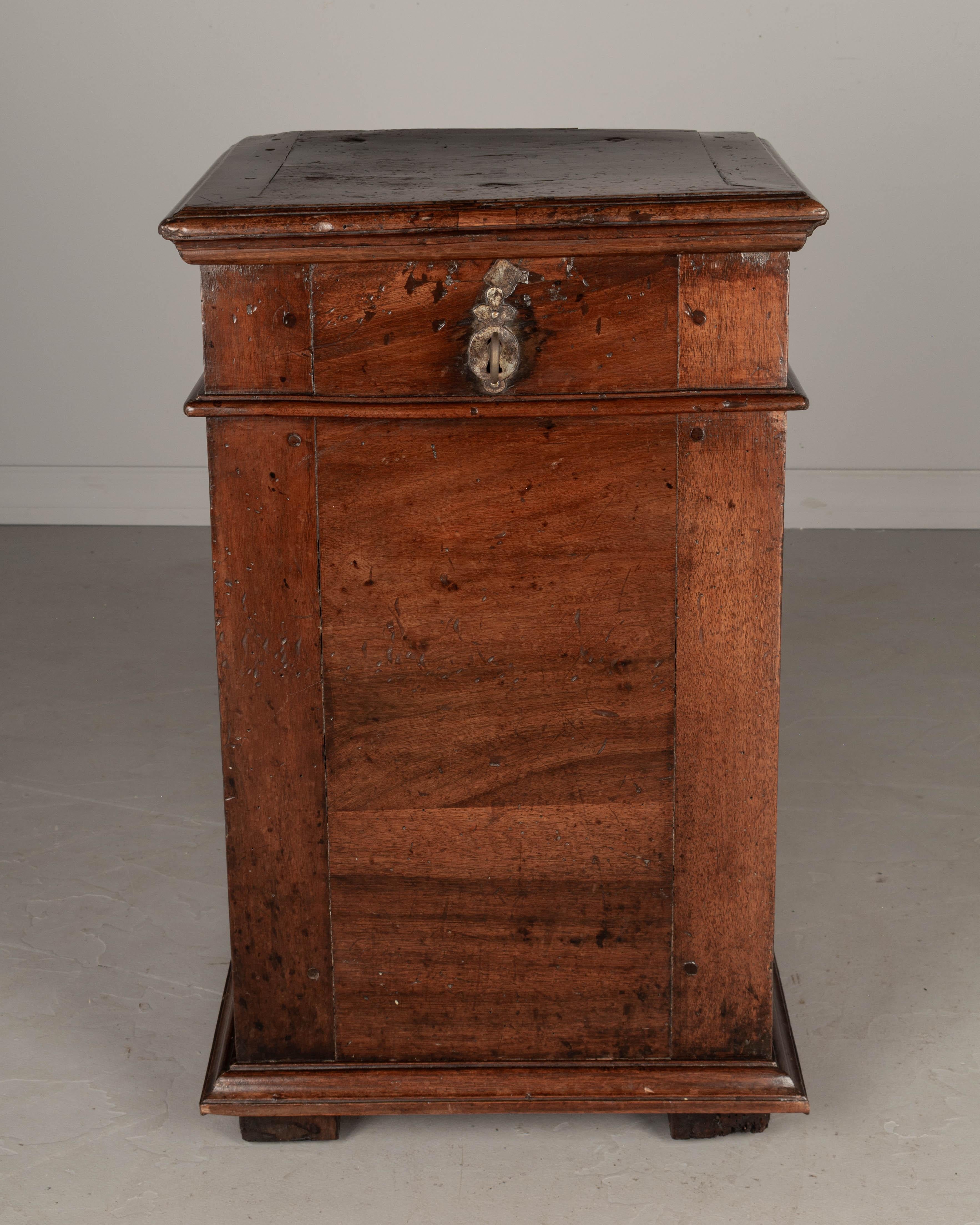18th Century Swiss Coffer Side Table In Good Condition For Sale In Winter Park, FL