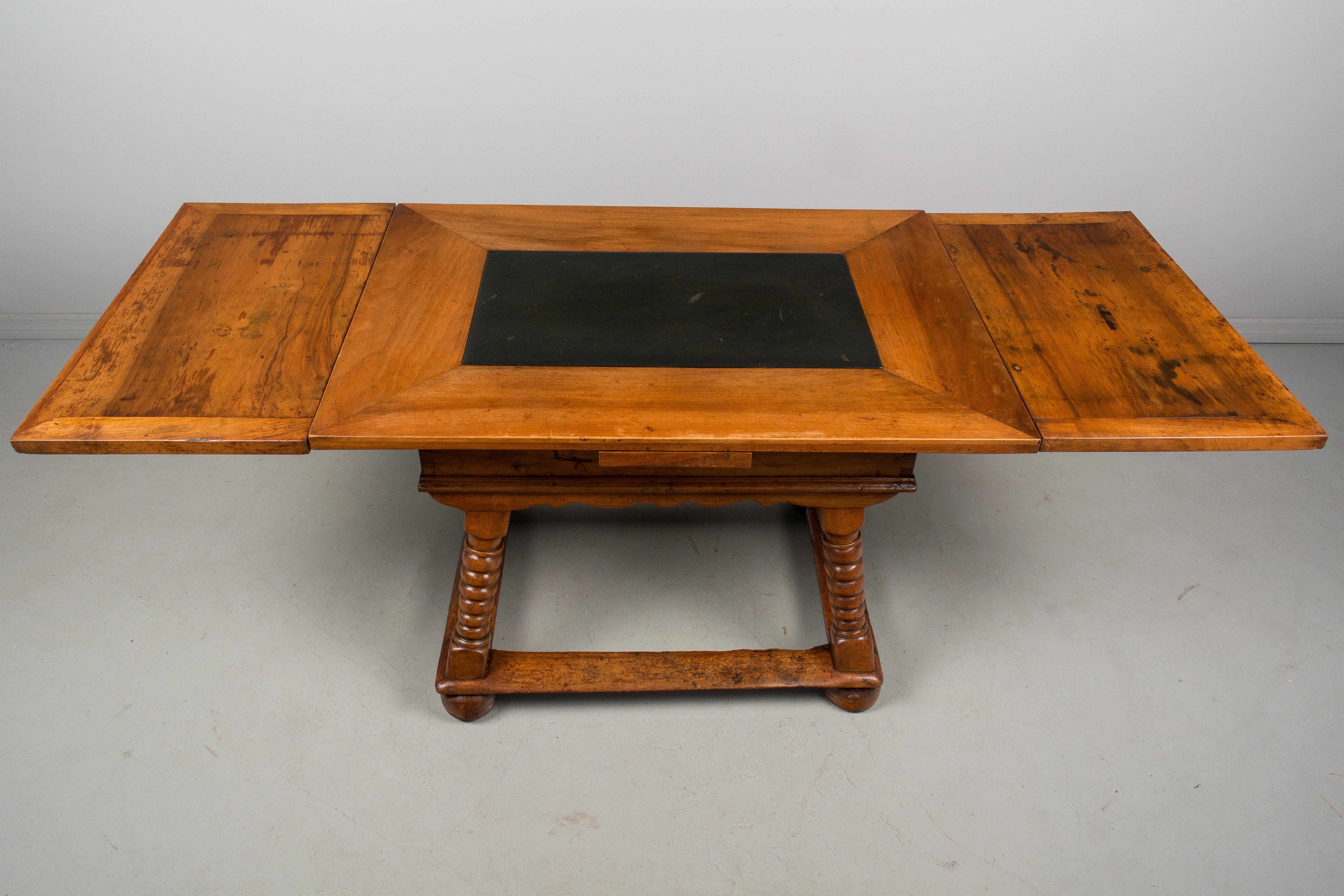 18th Century Swiss Farm Table In Good Condition In Winter Park, FL