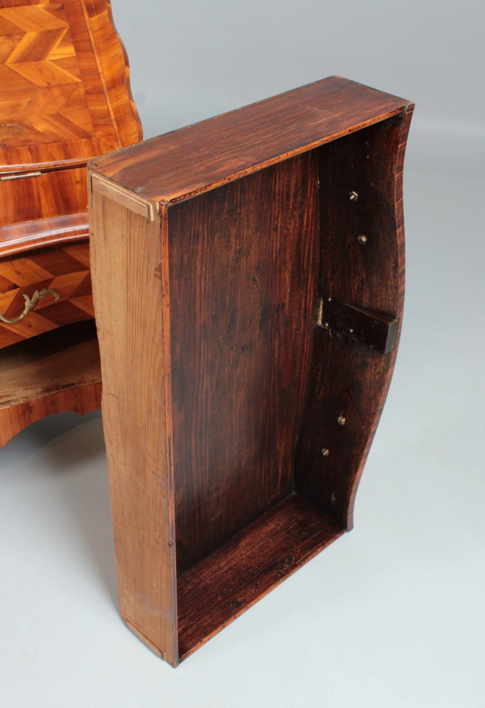 18th Century Swiss Made Secretaire For Sale 11