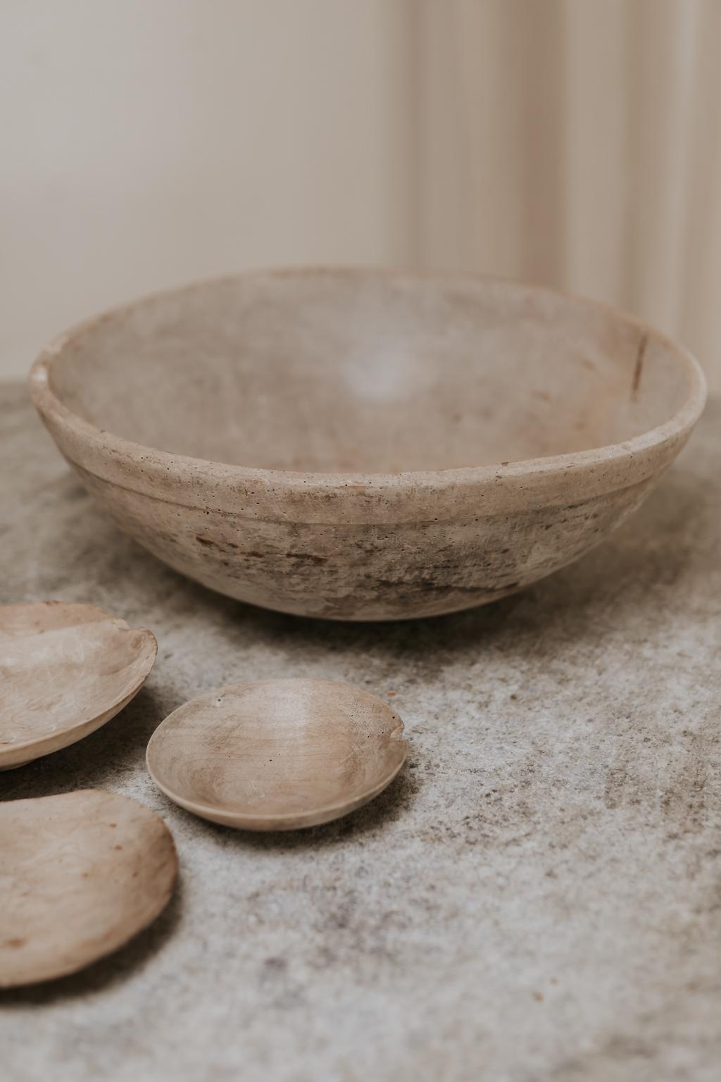 18th Century Sycamore Dairy Bowl and 3 Skimmers 1