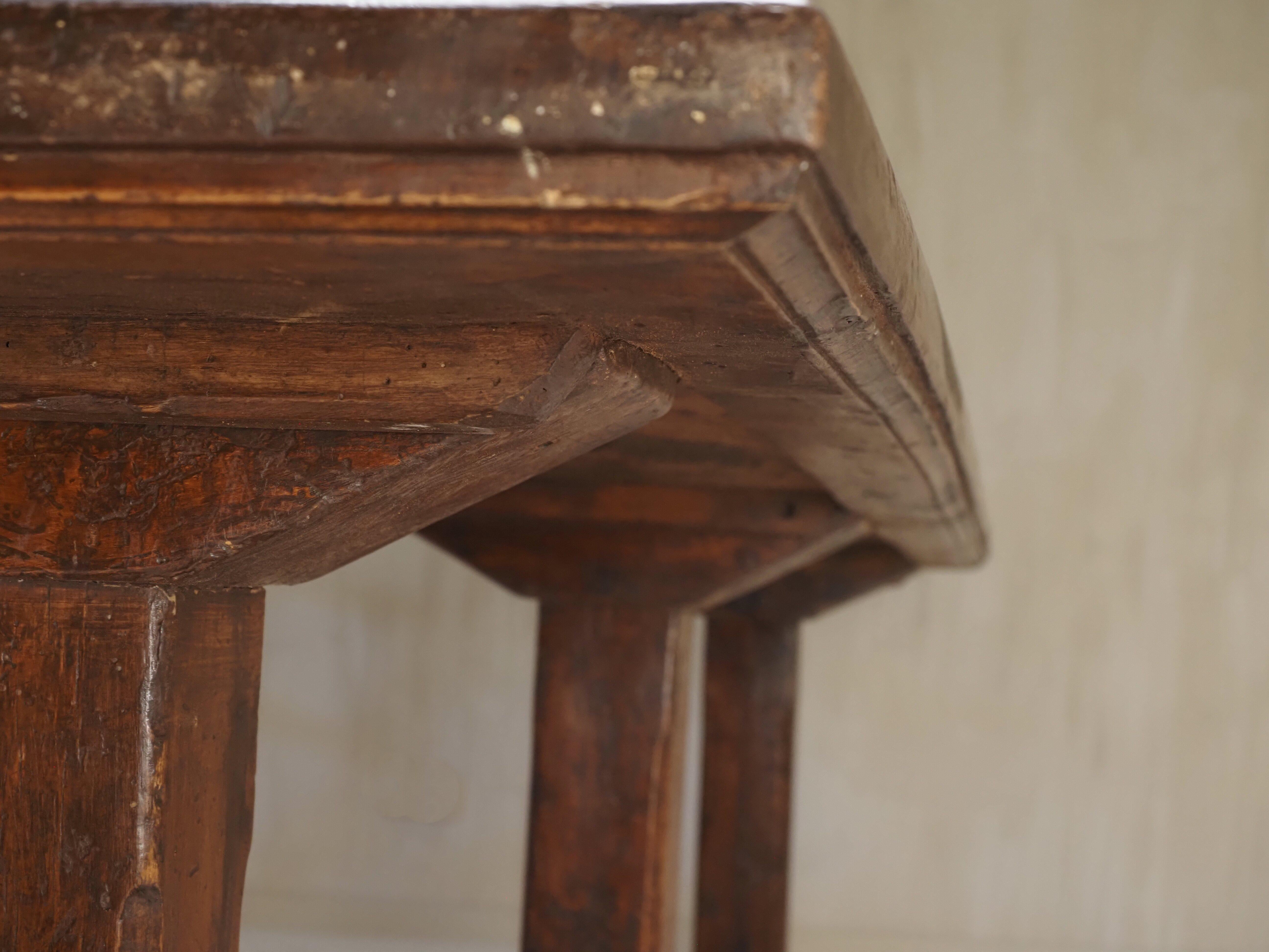 18th Century talian walnut trestle table 9