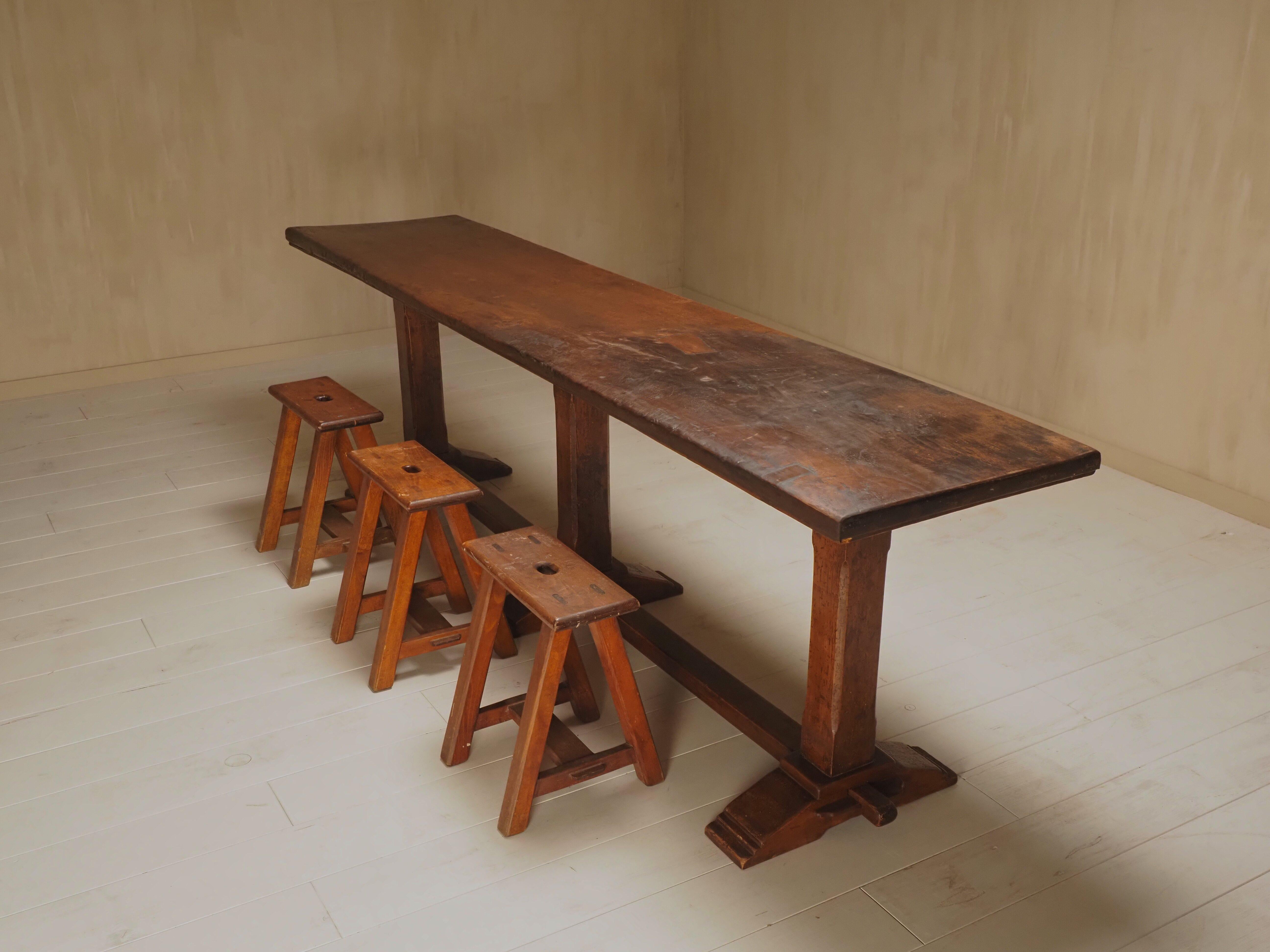 18th Century talian walnut trestle table 10