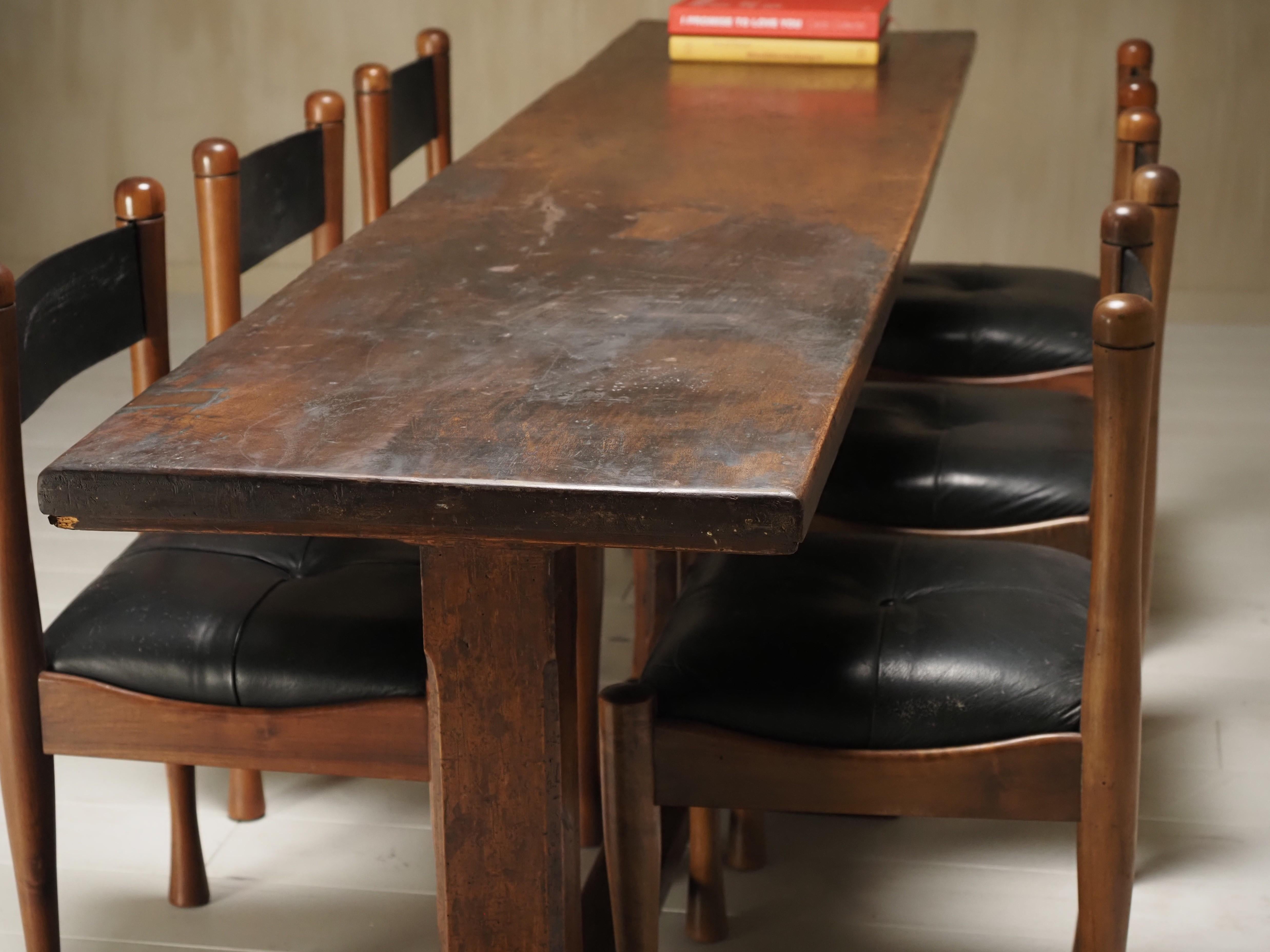 18th Century talian walnut trestle table 11