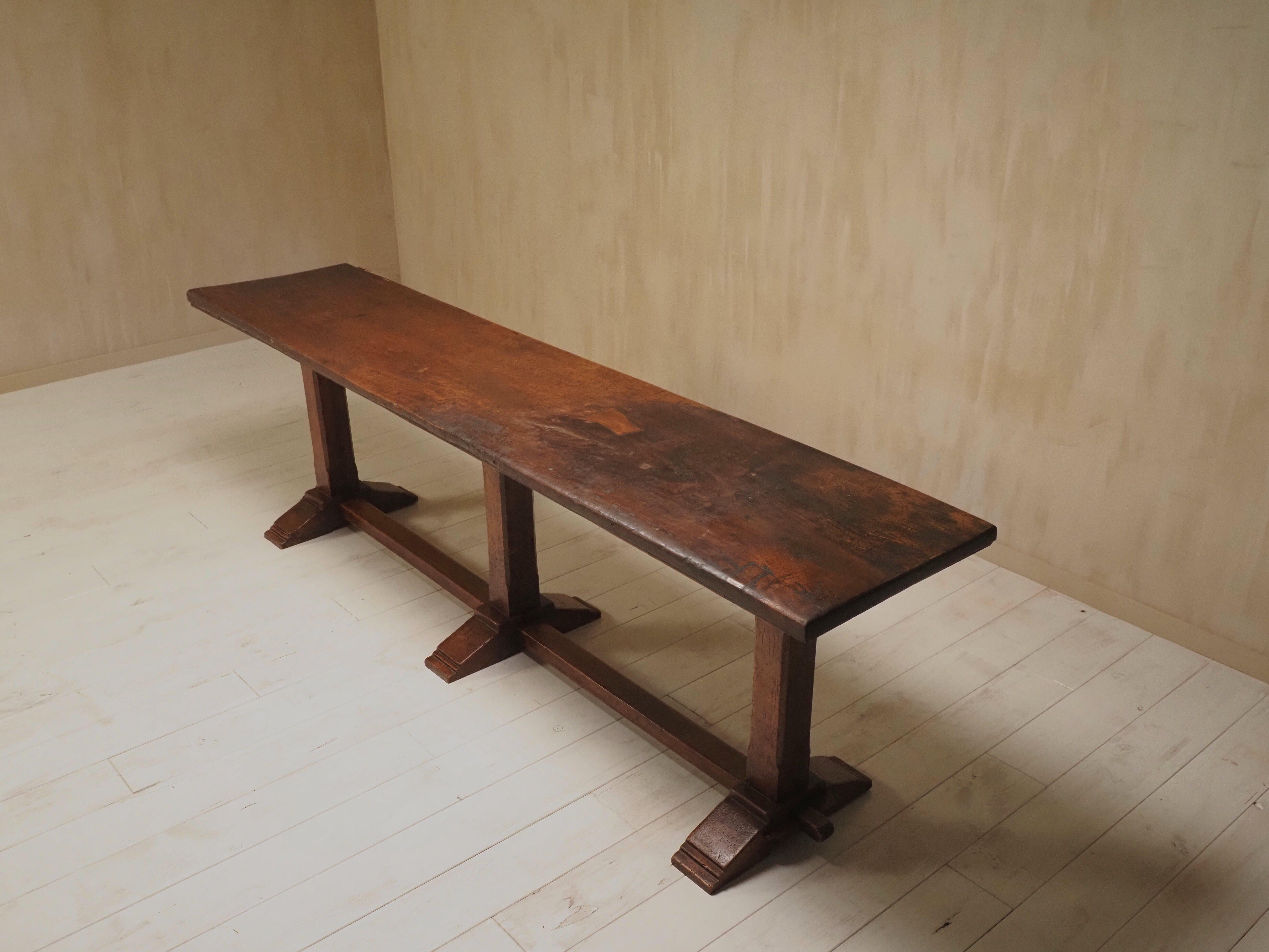 18th Century talian walnut trestle table 3