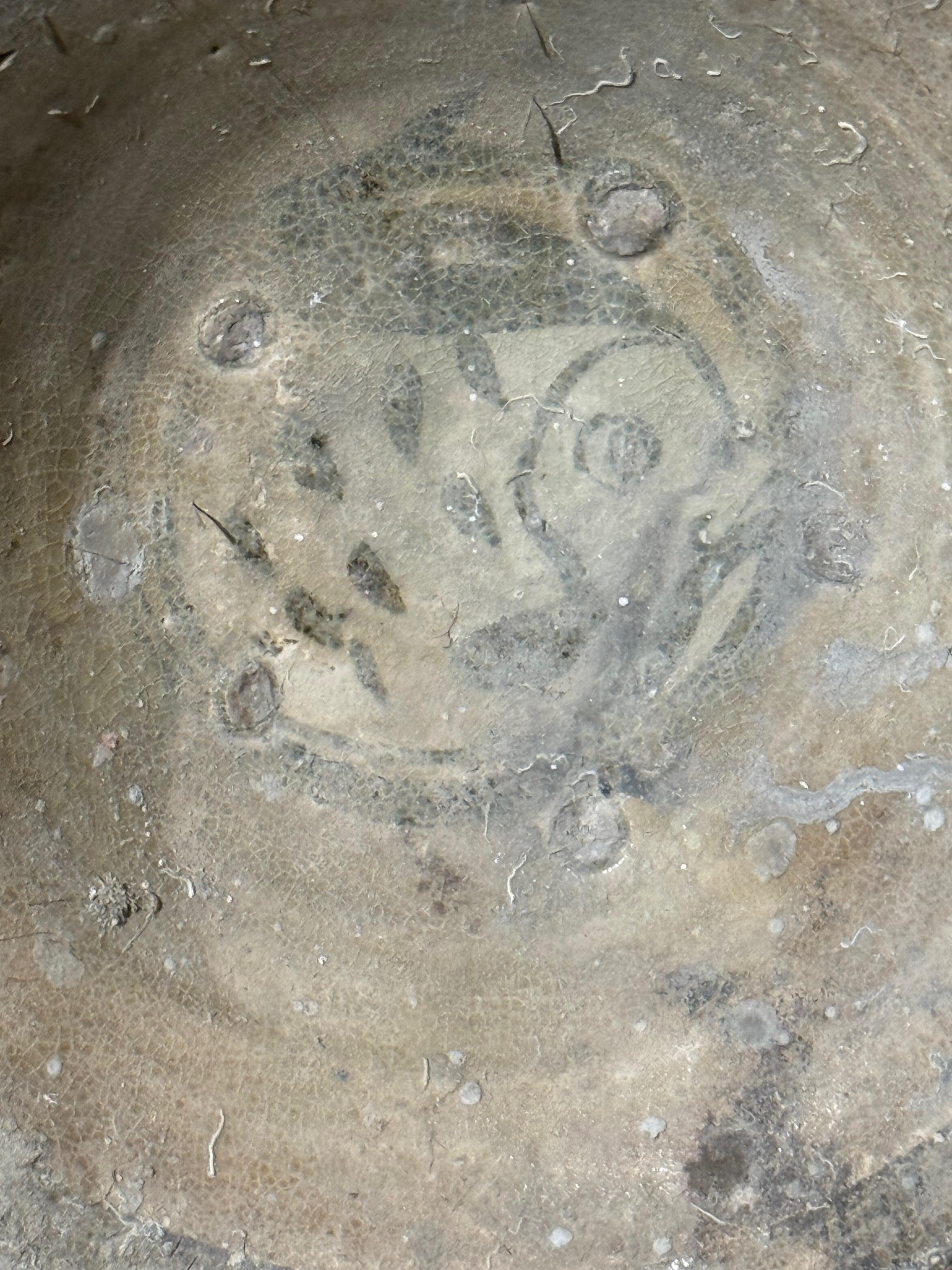 XVIIIe siècle et antérieur Bol en bronze du 18e siècle provenant d'une épave de navire sur un support en métal, Chine en vente