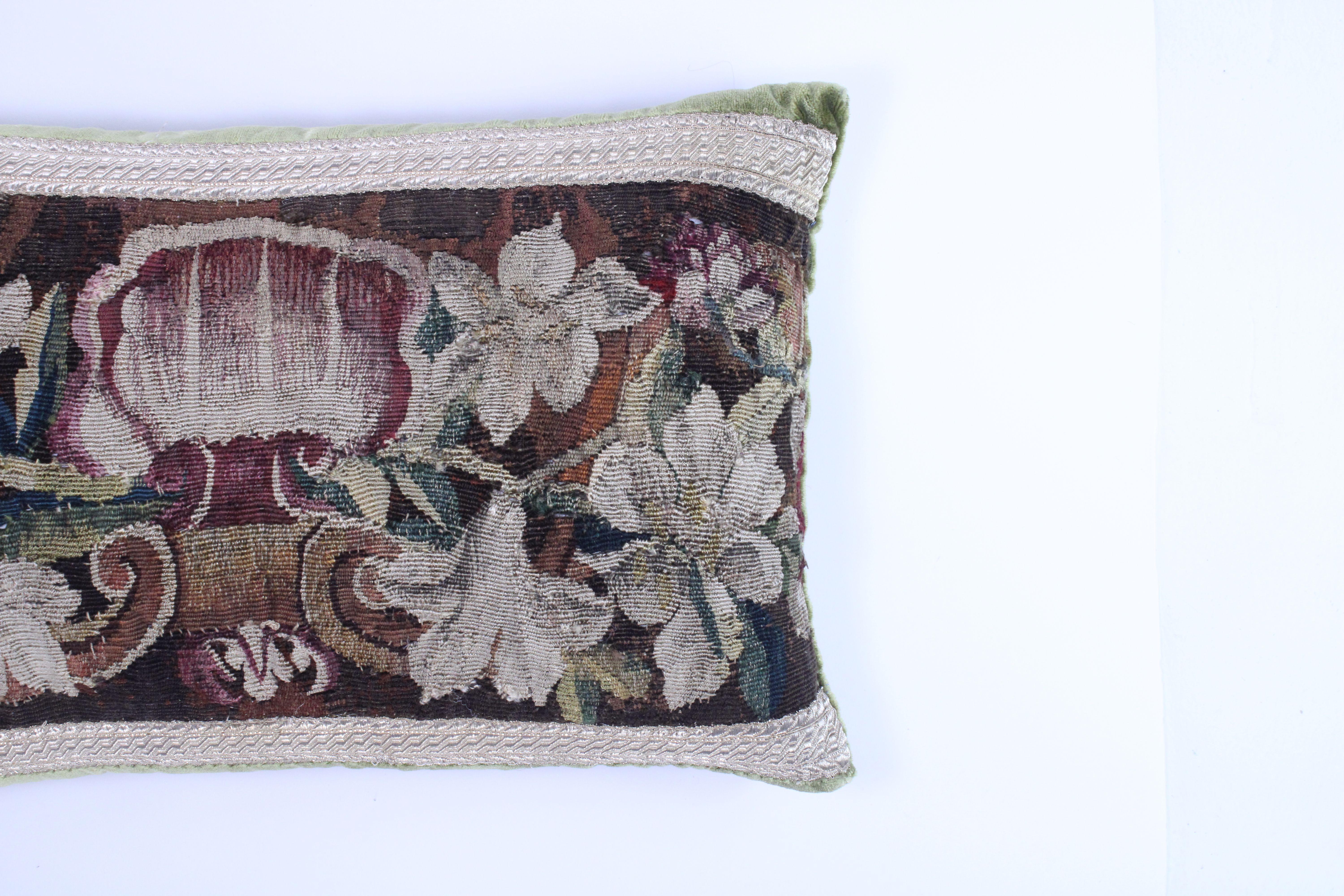 18th Century Tapestry Silk Pillow with Ribbon In Good Condition For Sale In Houston, TX