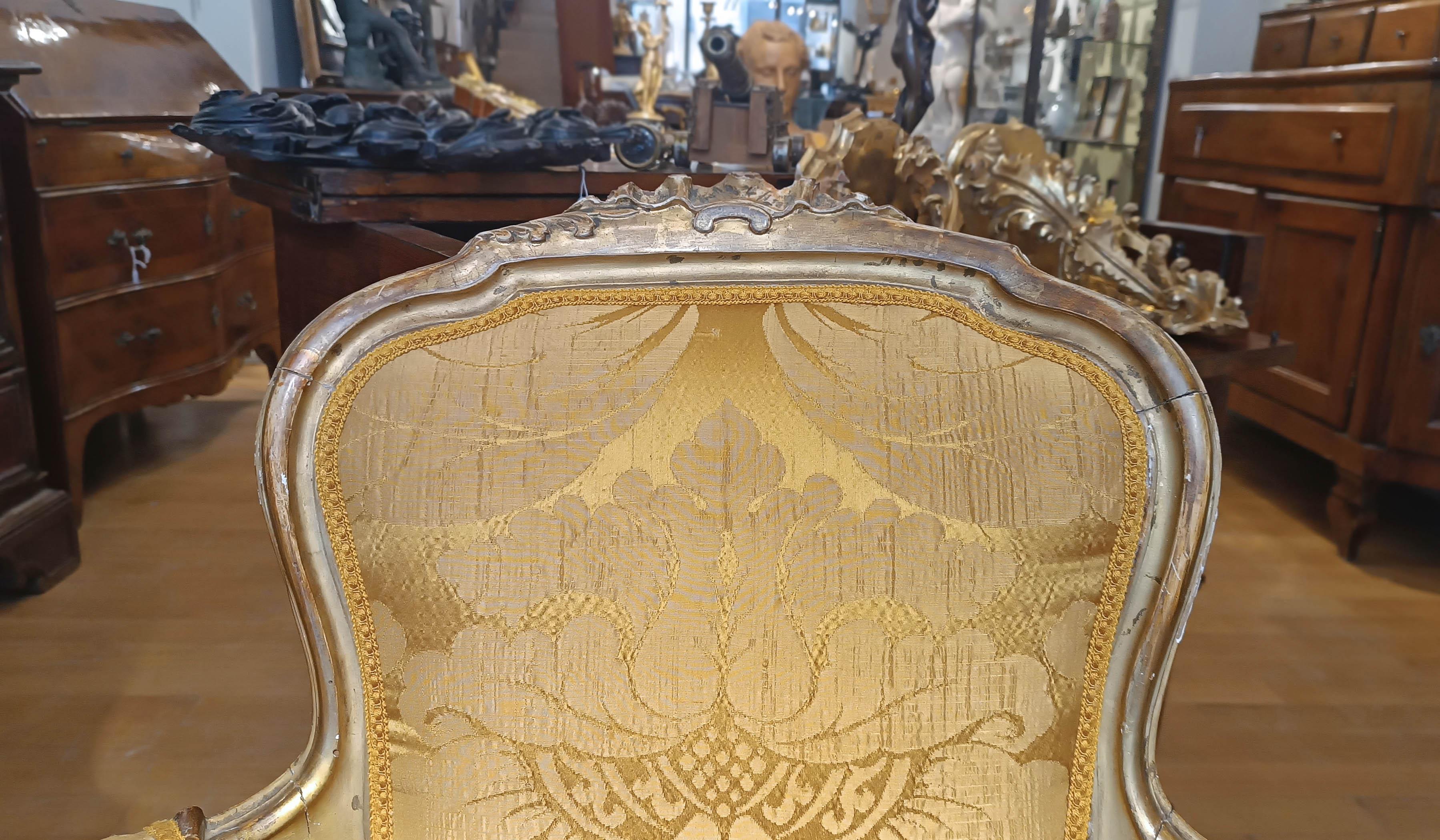 19th Century paire de fauteuils en or du XVIIIe siècle pour le goût en vente