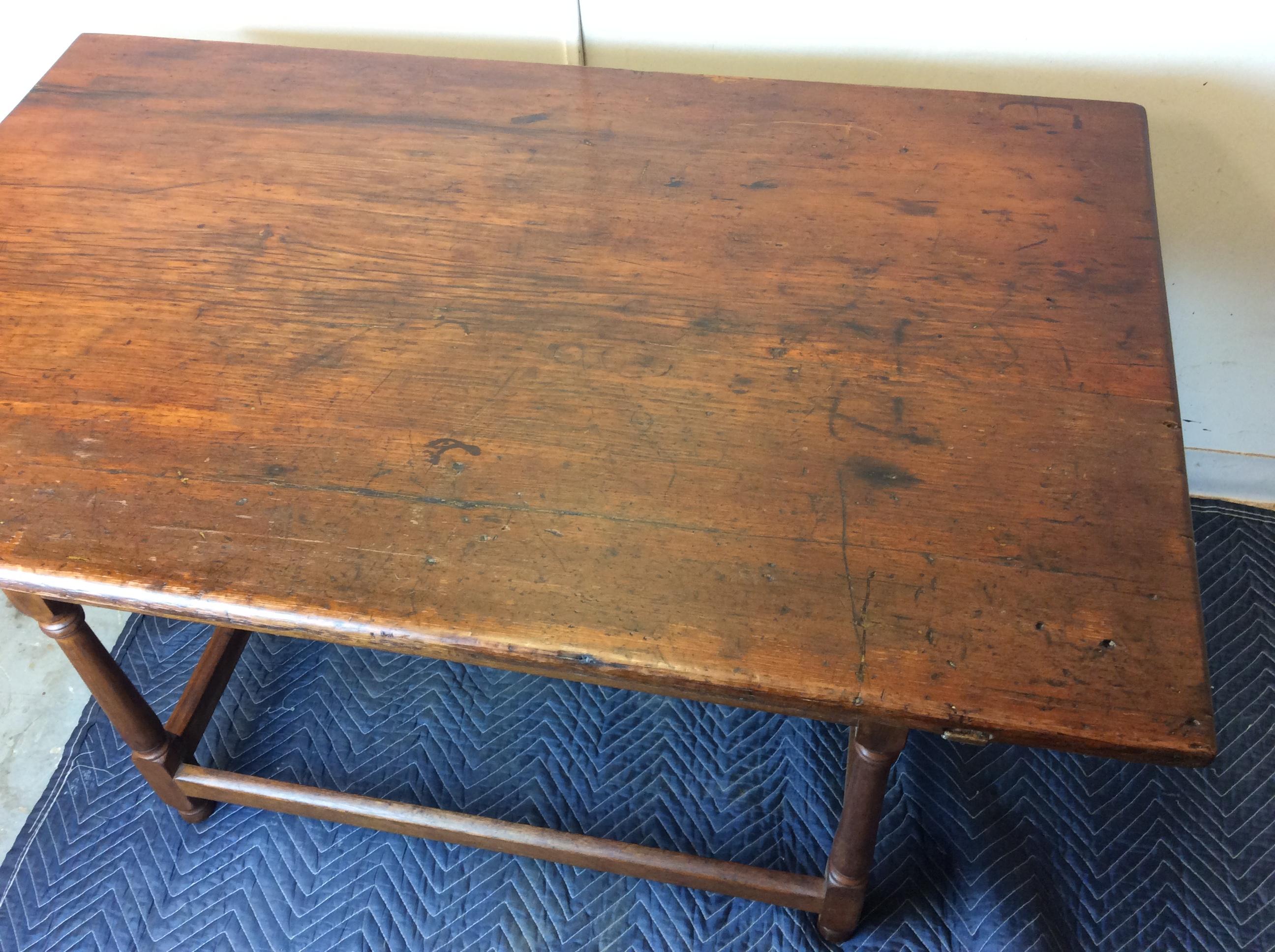 American Colonial 18th Century Tavern Table