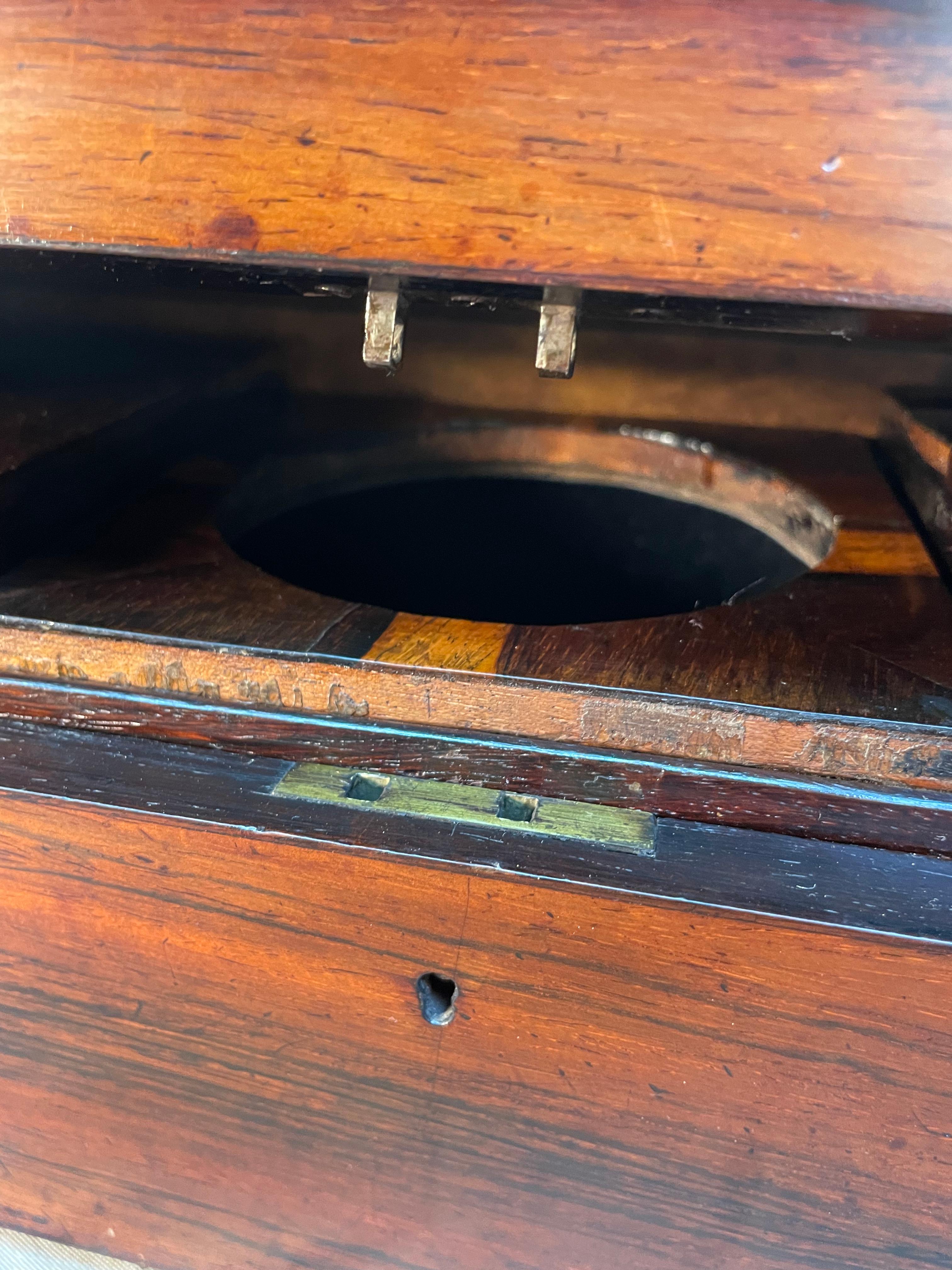 18th Century Tea Caddy For Sale 4