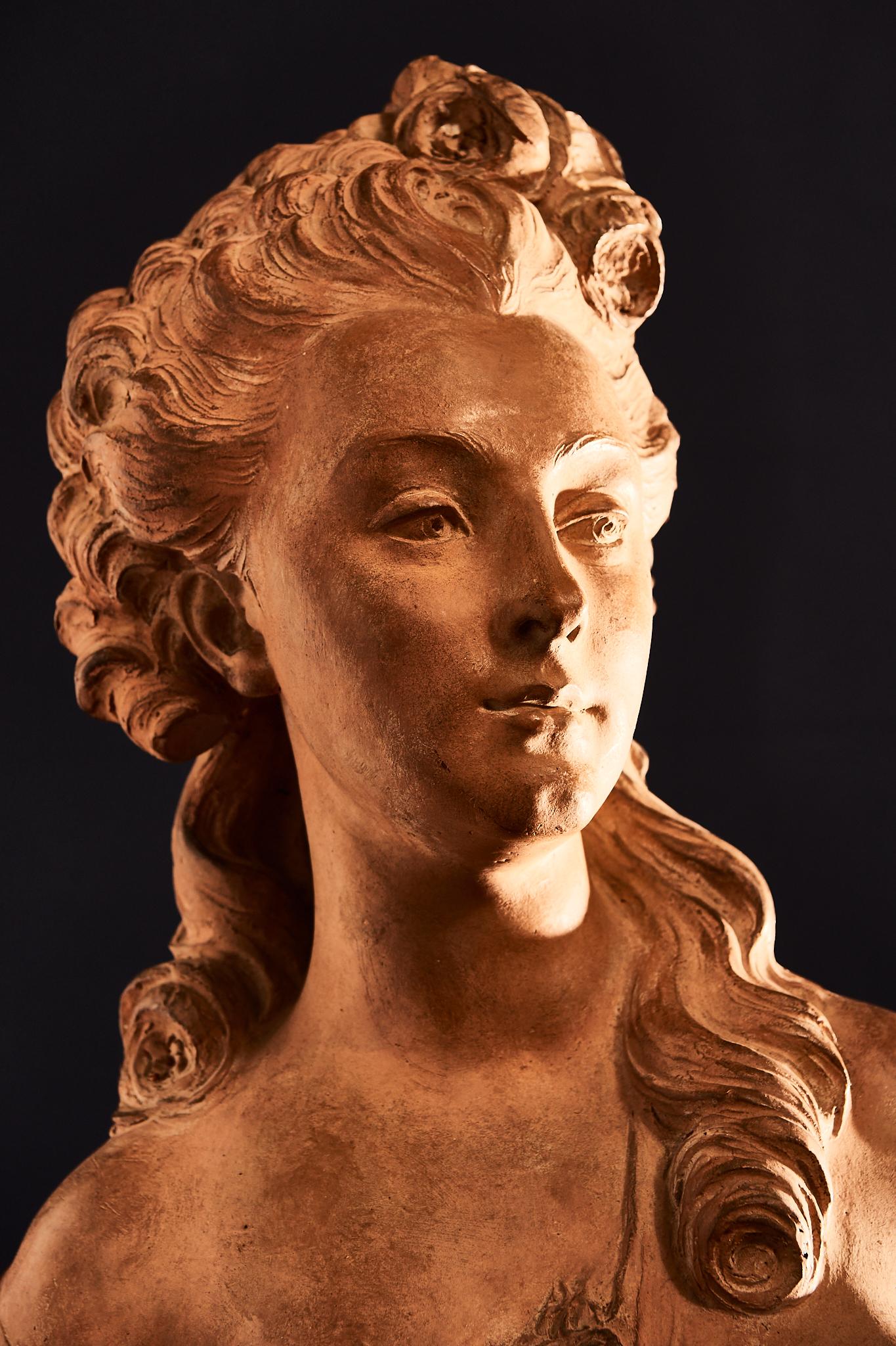 18th Century Terracotta Bust of Young Woman In Good Condition For Sale In Firenze, FI