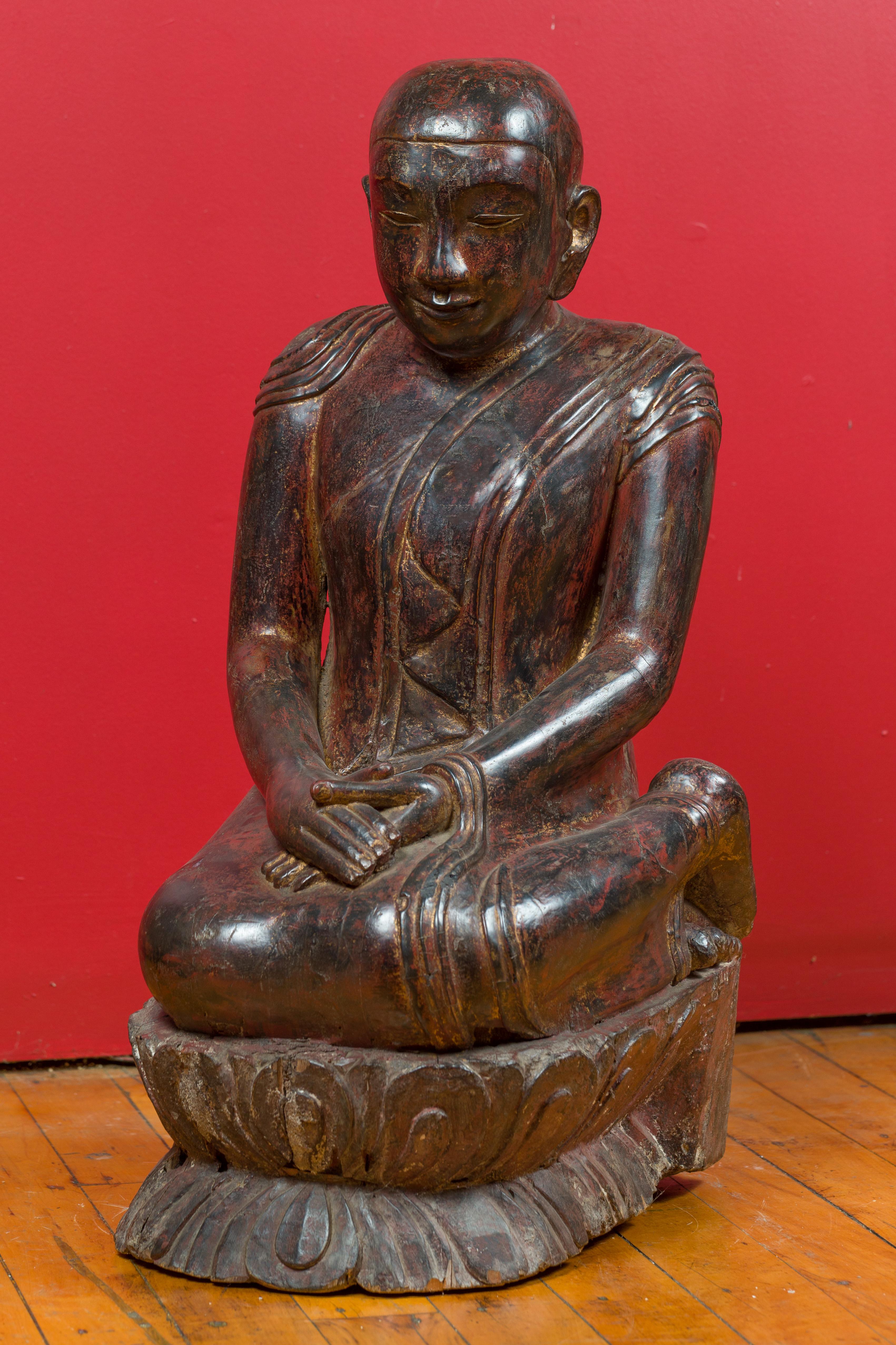 18th Century Thai Hand Carved Lacquered Wood Sculpture of a Seated Monk For Sale 7