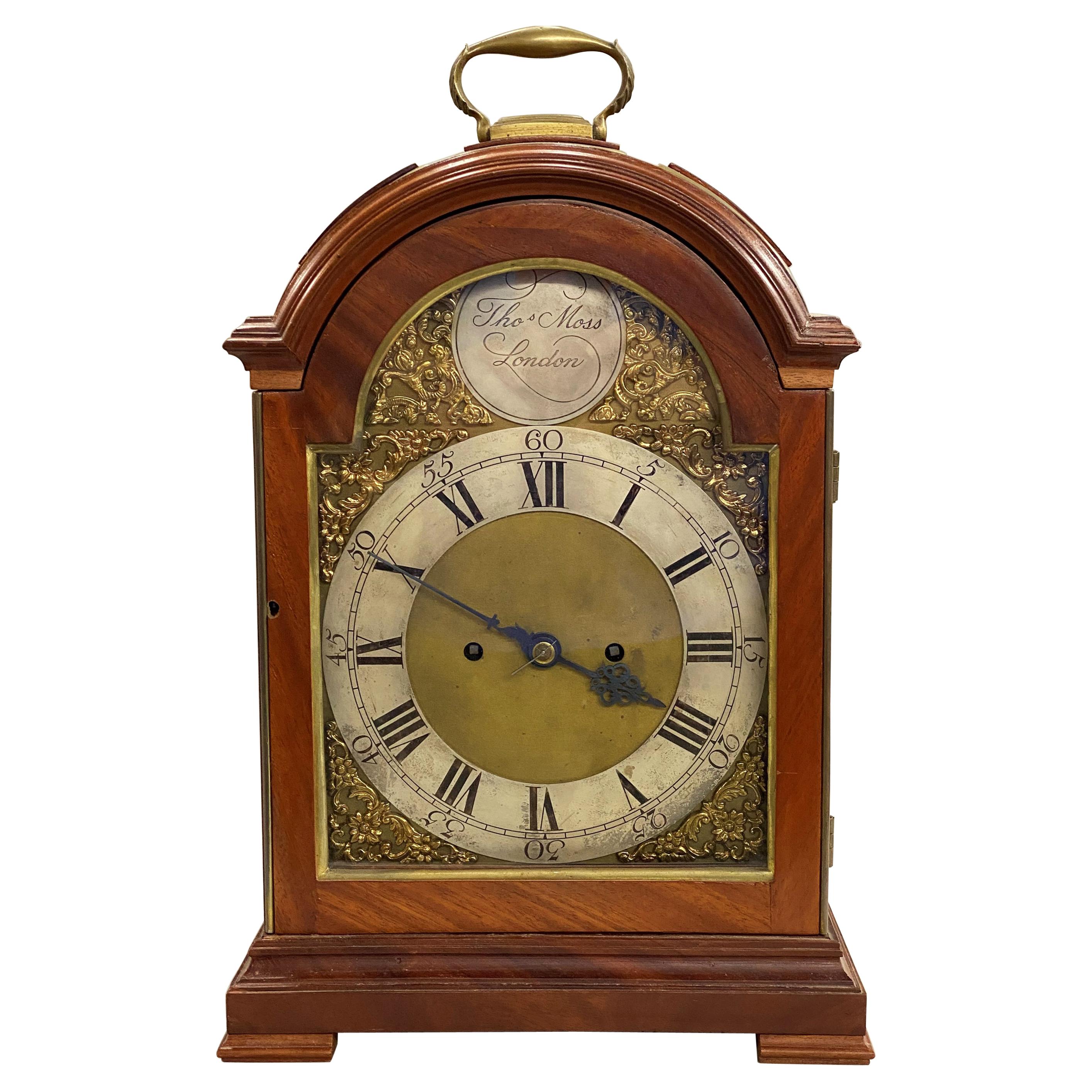 Horloge à chevalet fusée Thomas Moss du 18ème siècle, Londres, dans un coffret en acajou