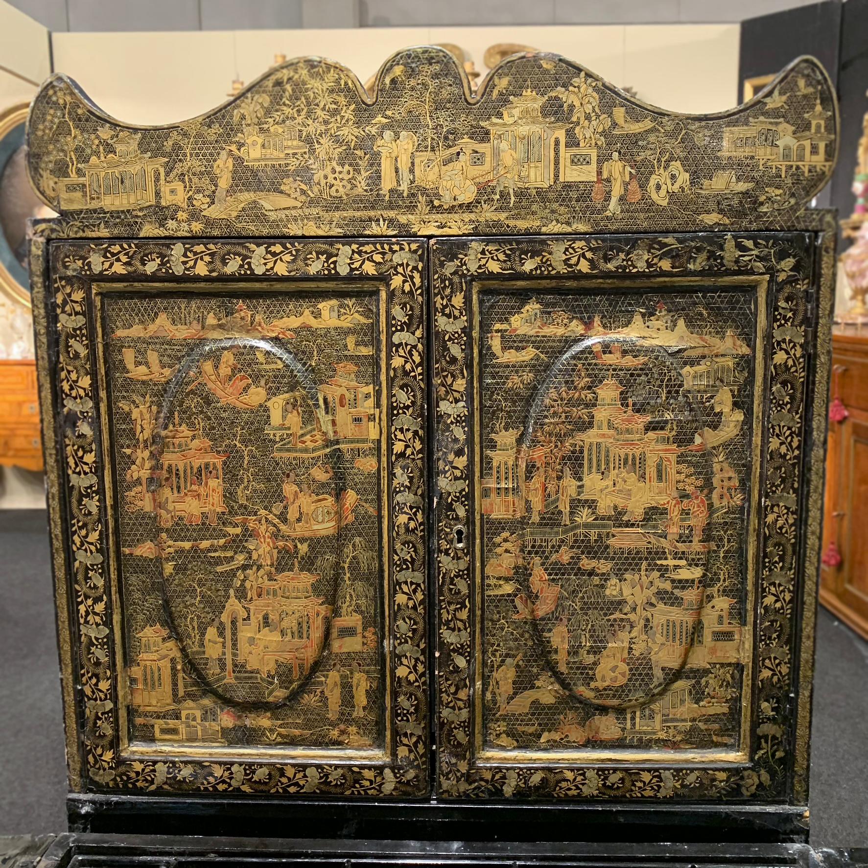 19th CENTURY THREE-BODY TRAVELING STORAGE, CHINA, QING DYNASTY For Sale 4