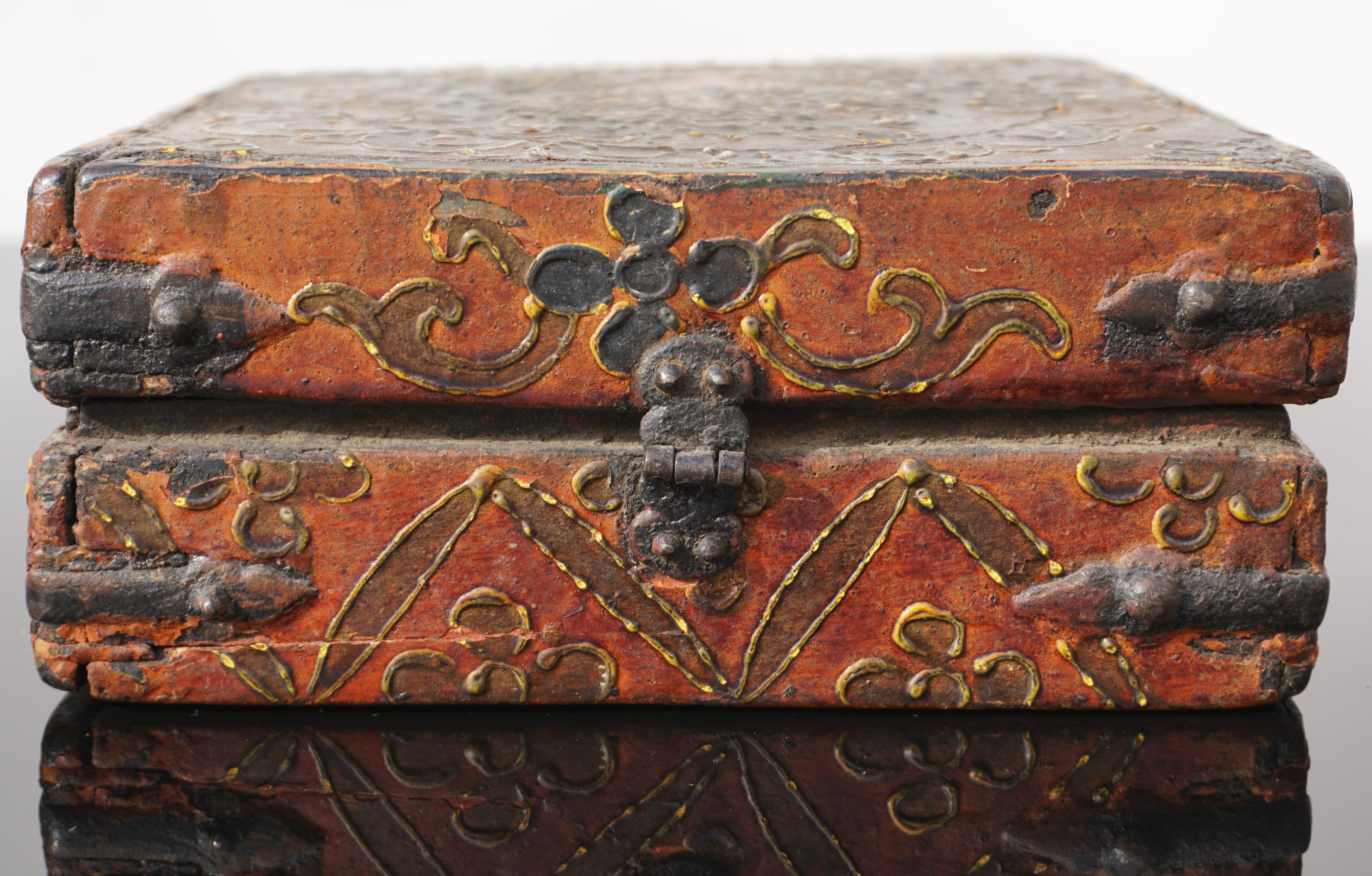 18th Century Tibetan Lotus Buddha Polychrome Wood and Iron Box 1