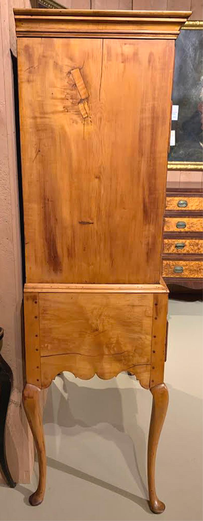 18th Century Tiger Maple Highboy of Probable New England Origin In Good Condition In Milford, NH