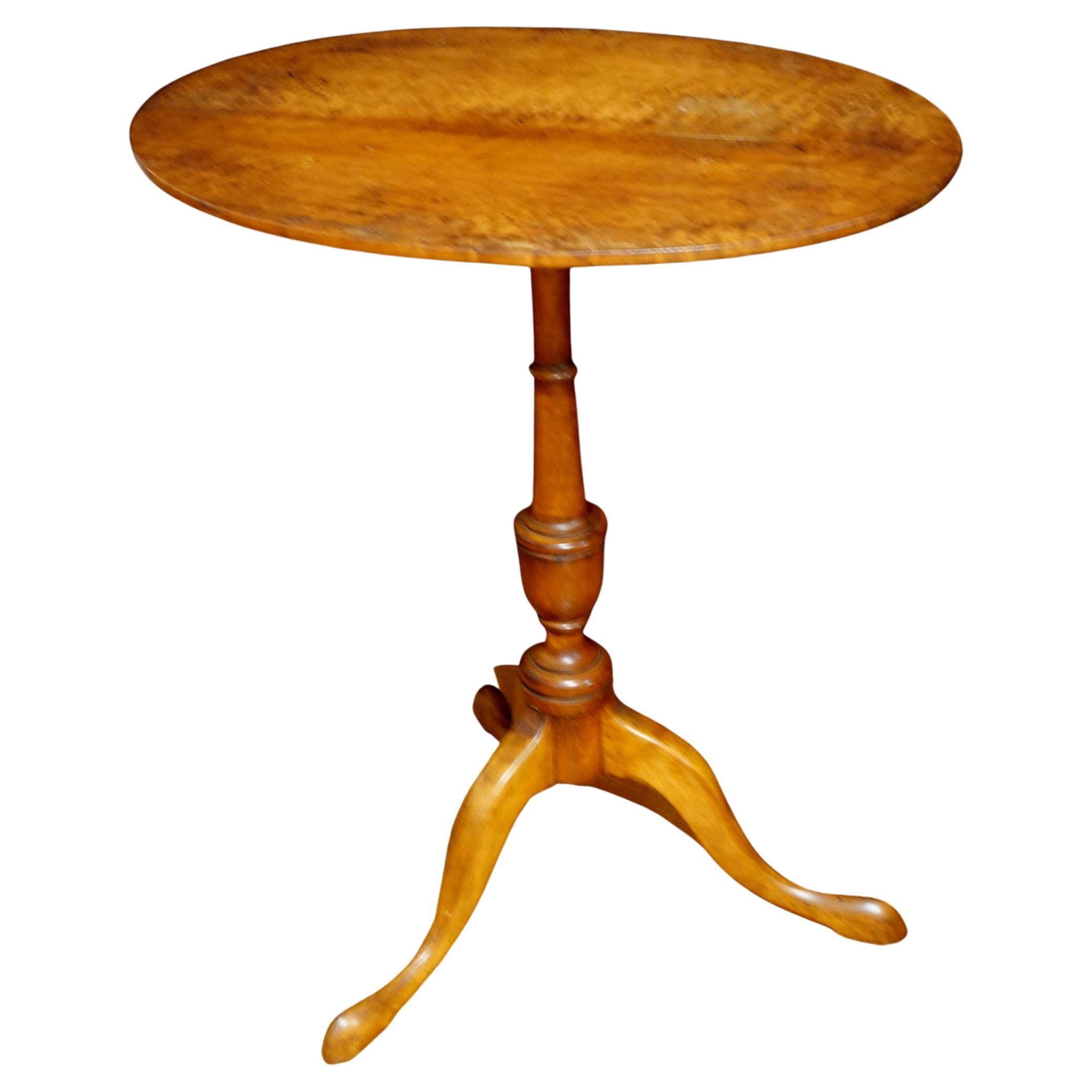 18th Century Tiger maple oval Tilt-Top Tripod Queen Anne Tea Table For Sale