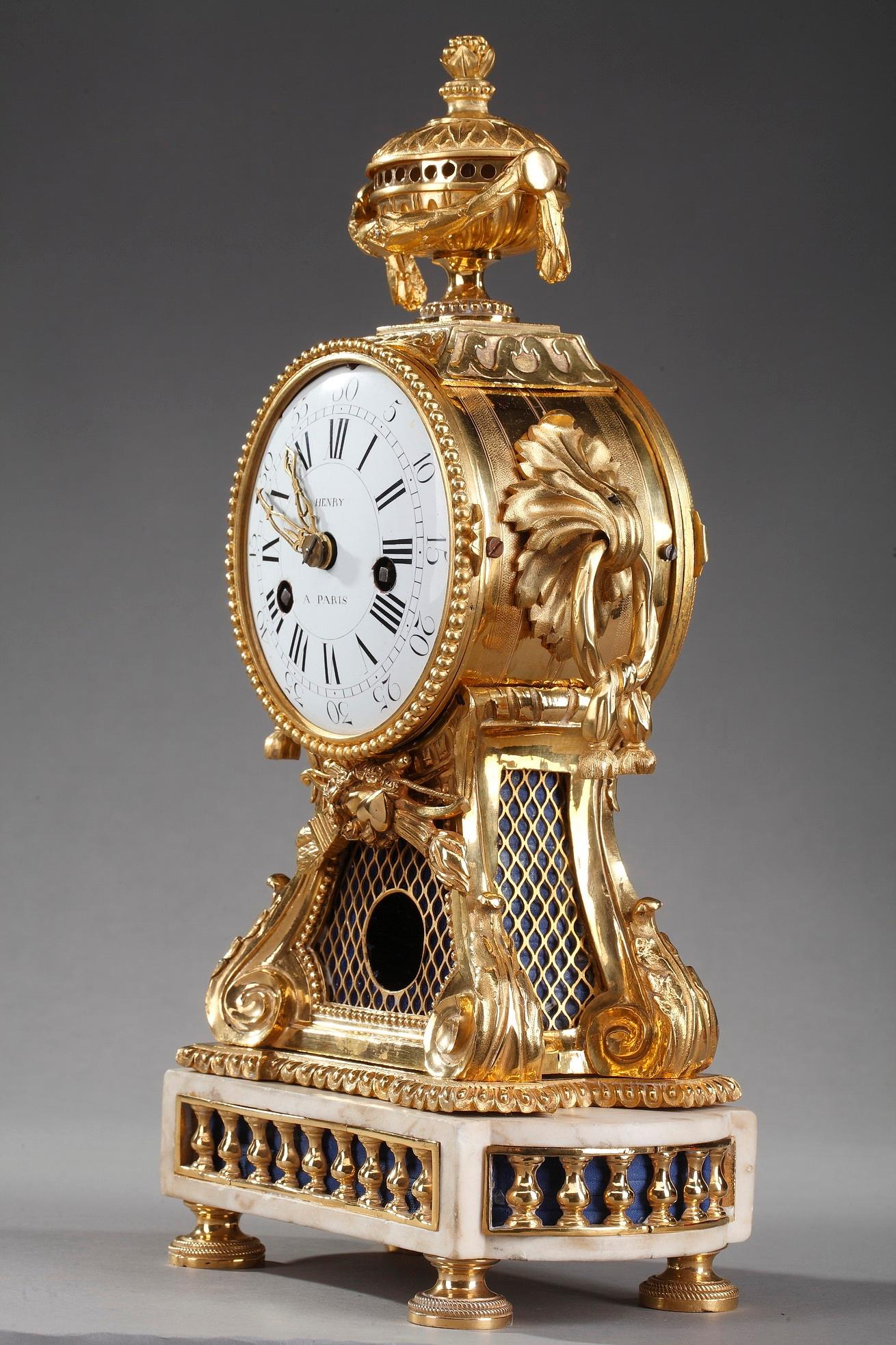 18th Century Transition Gilt Bronze and Marble Pendulum Clock 11