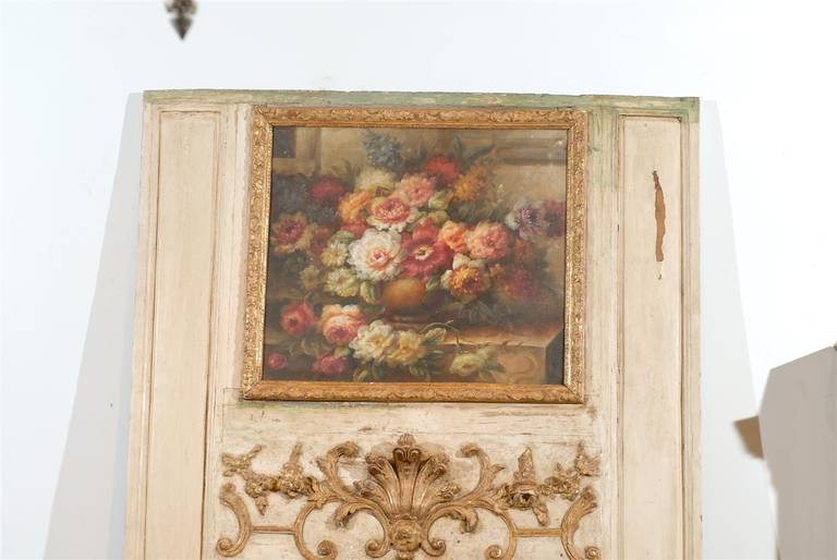Sculpté Miroir Trumeau Louis XV avec peinture à l'huile originale et motifs sculptés et dorés en vente