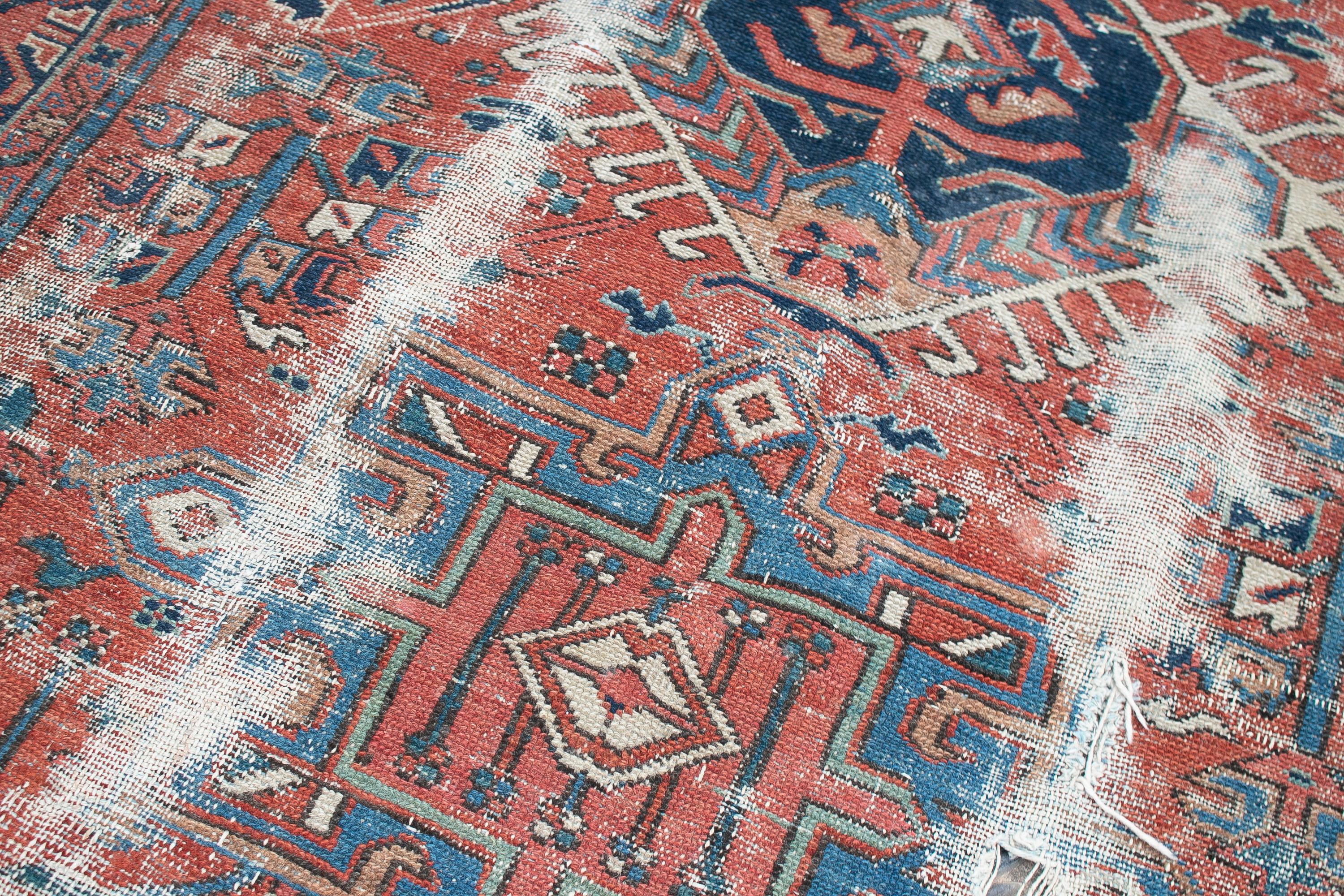 18th Century Turkish Kilim Wool Carpet Rug For Sale 2