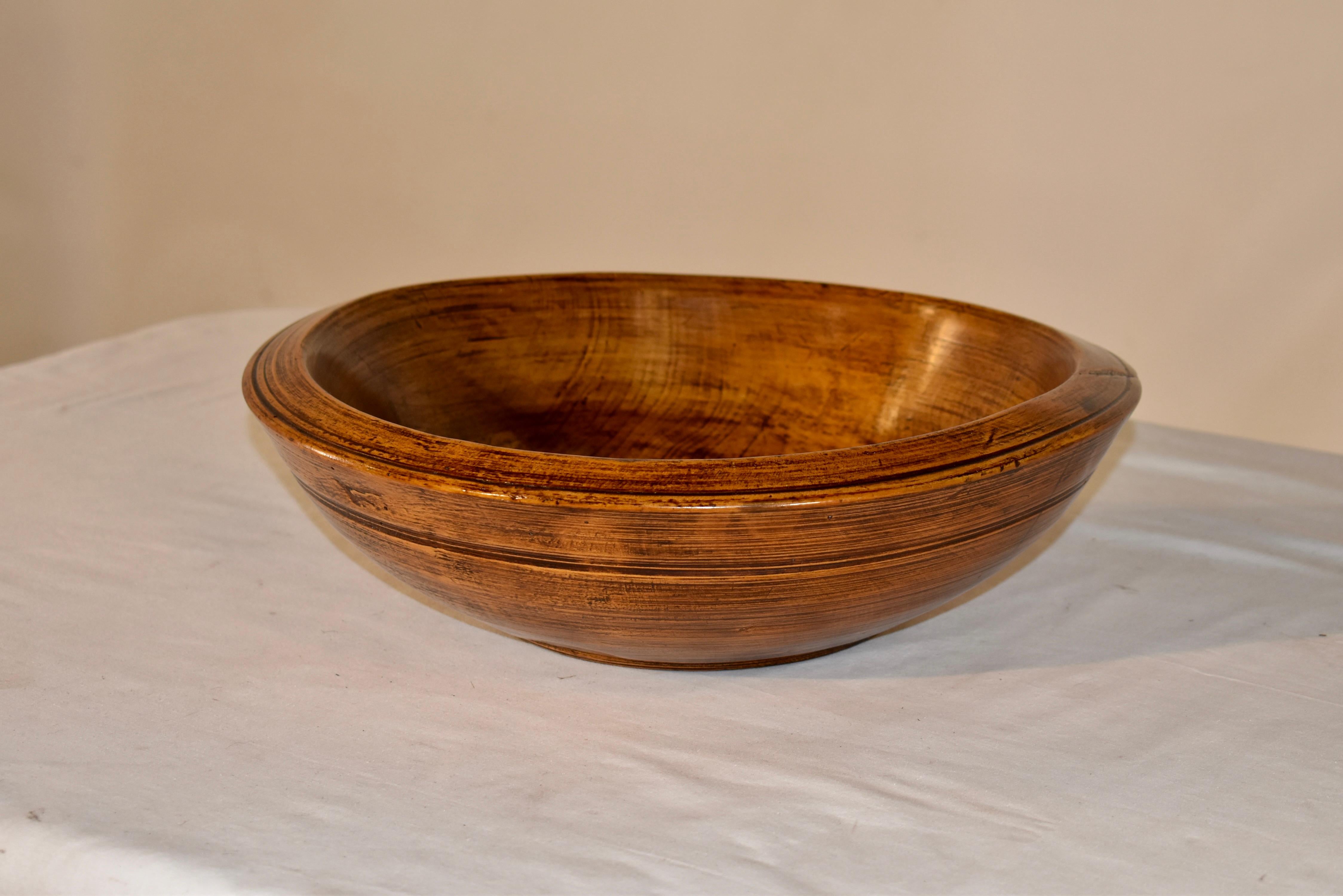 Louis XV 18th Century Turned Oak Bowl from France For Sale