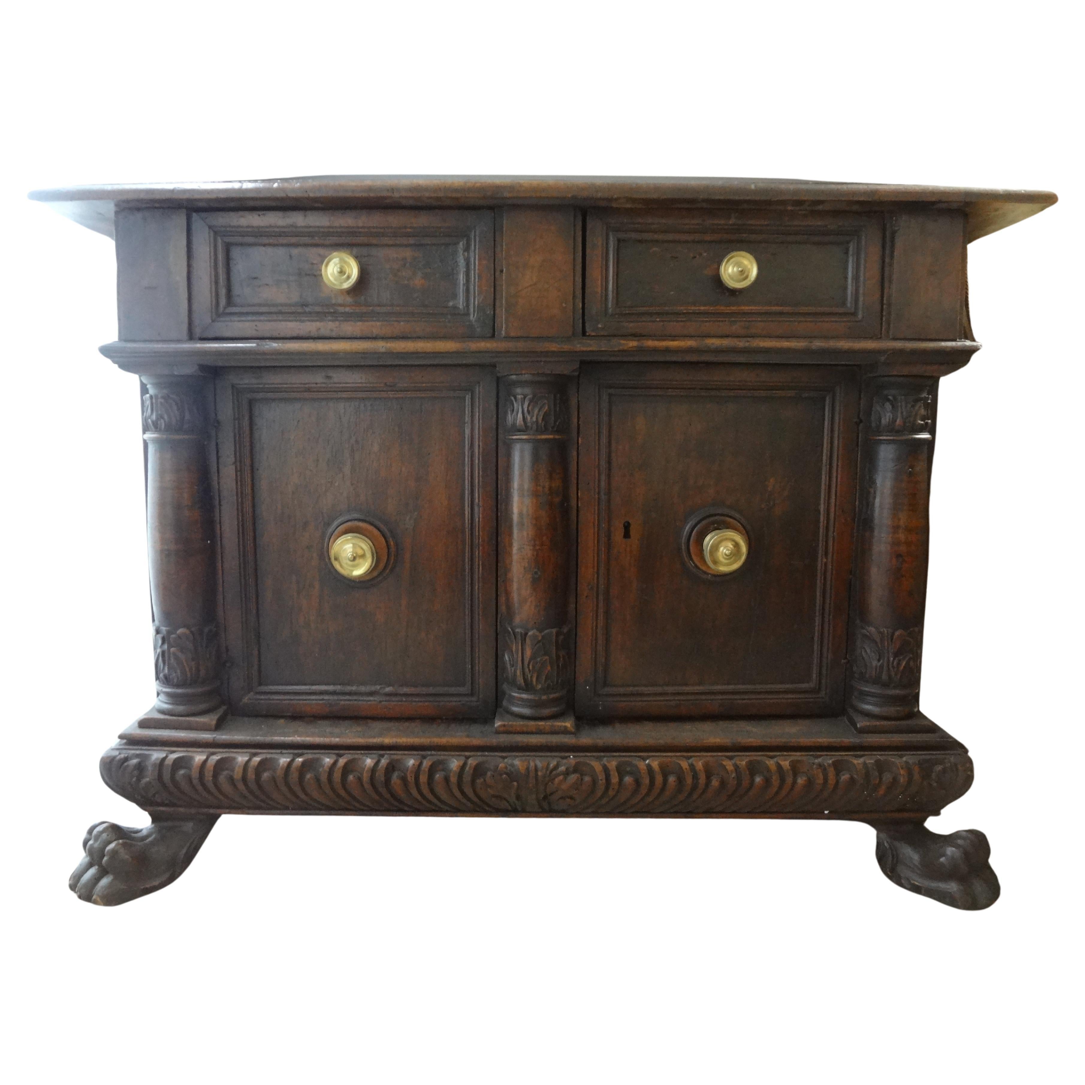 18th Century Tuscan Cabinet For Sale 7